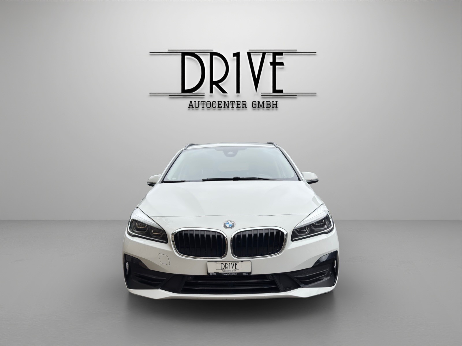 BMW 218d xDrive Gran Tourer Steptronic-showroom-element-1