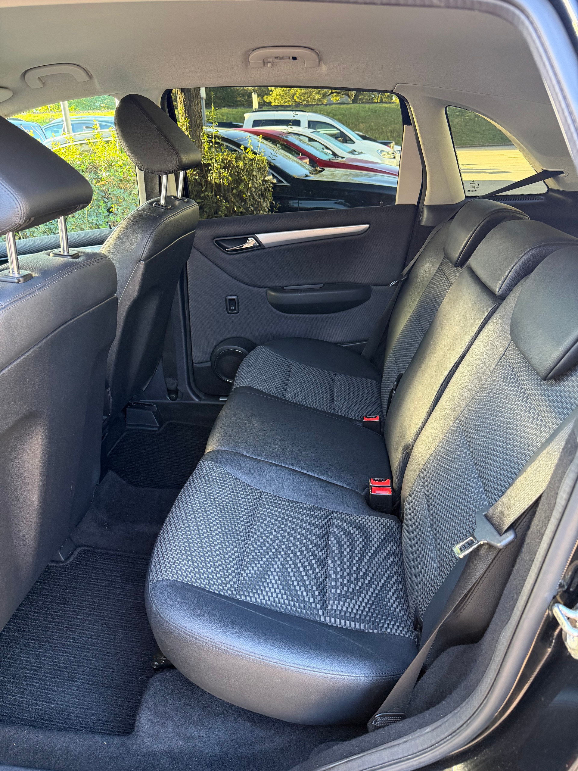 MERCEDES-BENZ B 180 (170) Autotronic-image-11