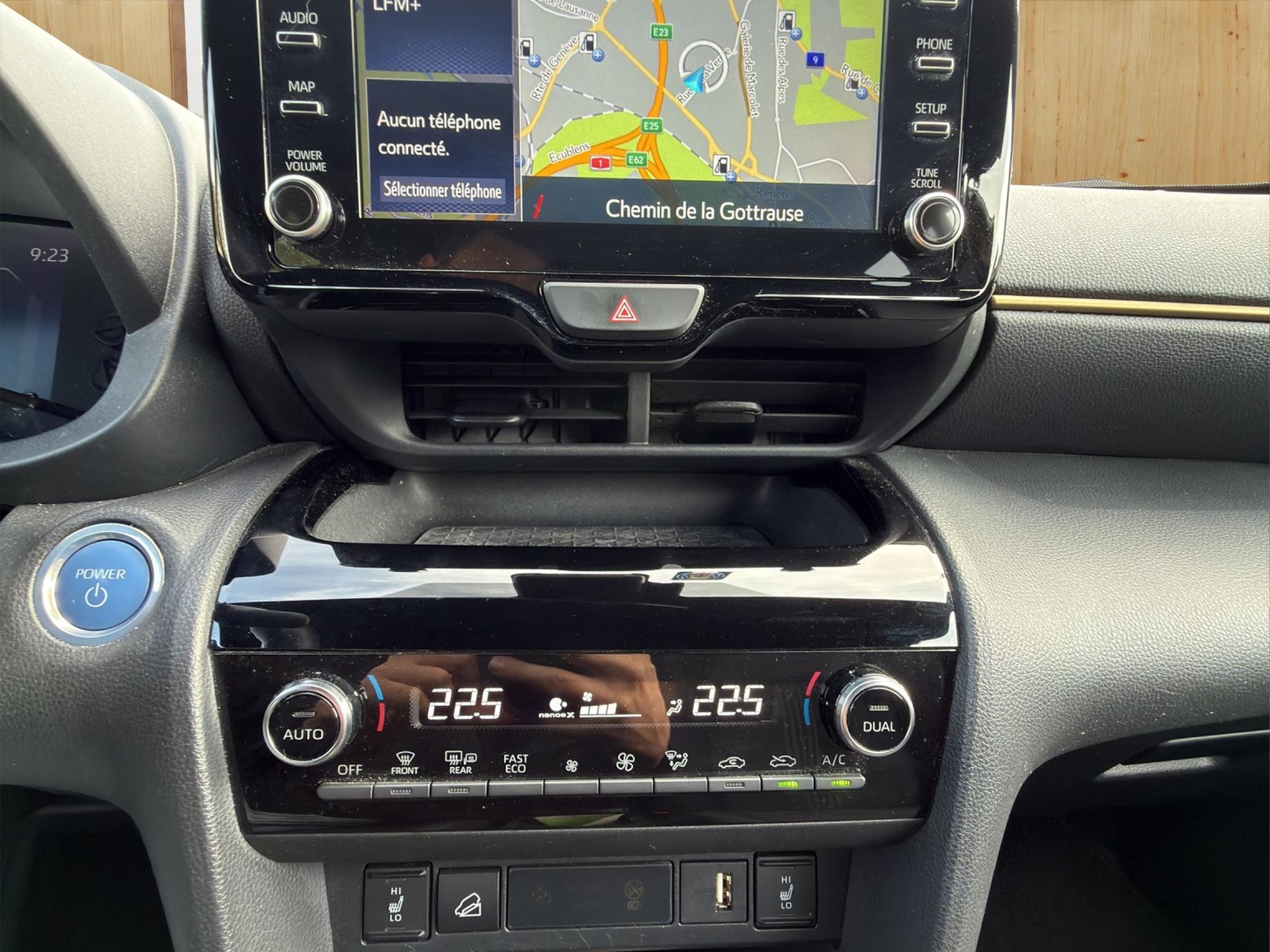 TOYOTA Yaris Cross 1.5 VVT-i HSD Adventure AWD-i-image-15