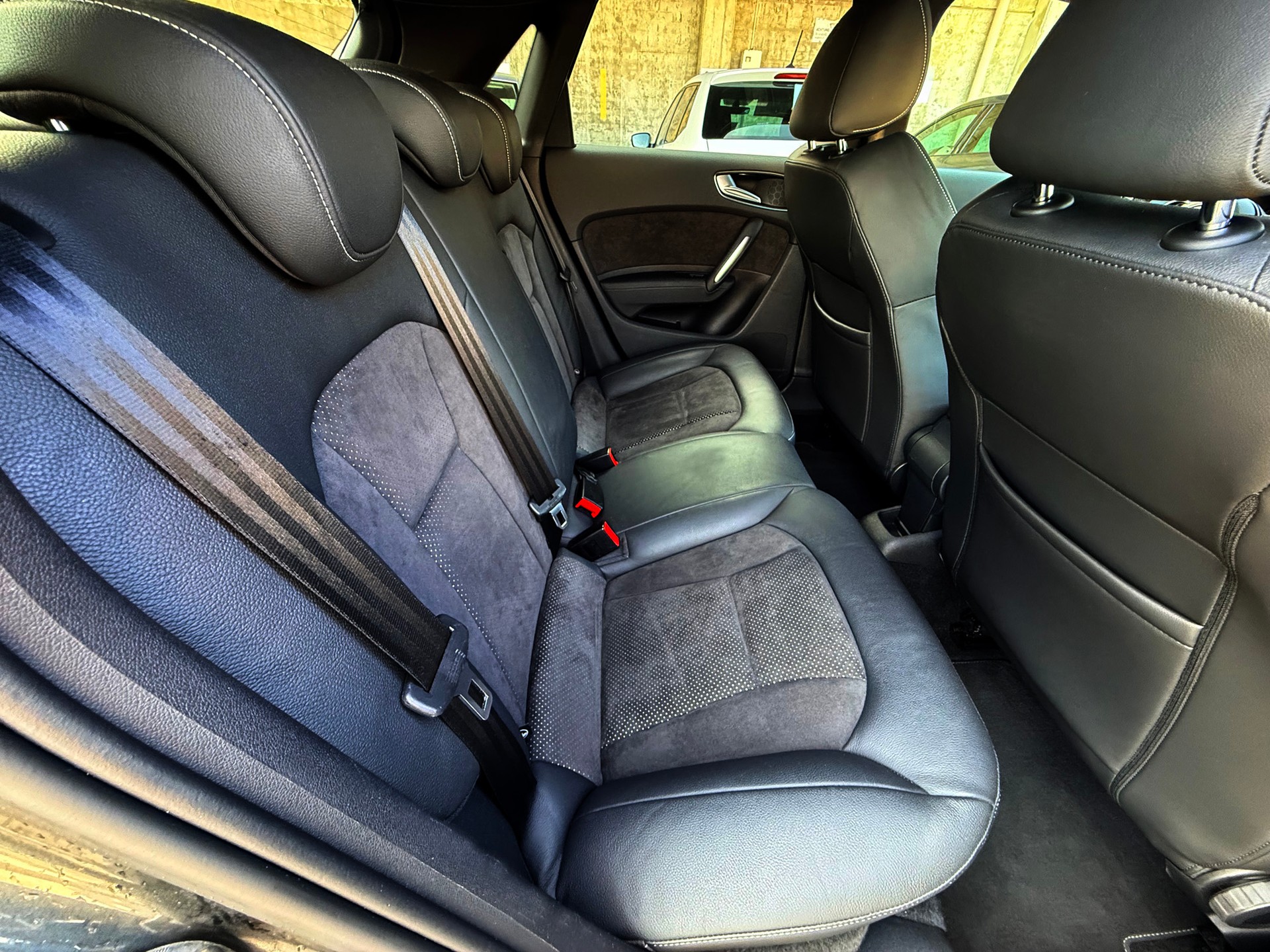 AUDI A1 Sportback 1.6 TDI Sport S-tronic S-Line-image-20
