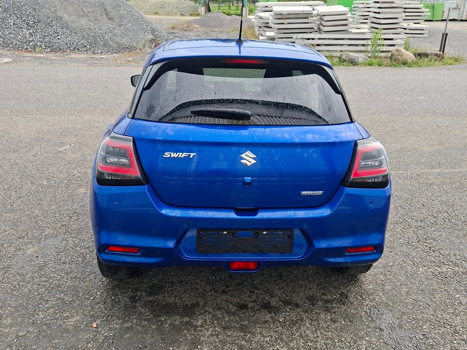 SUZUKI SUZUKI Swift 1.2 1st Edition Hybrid-showroom-element-3