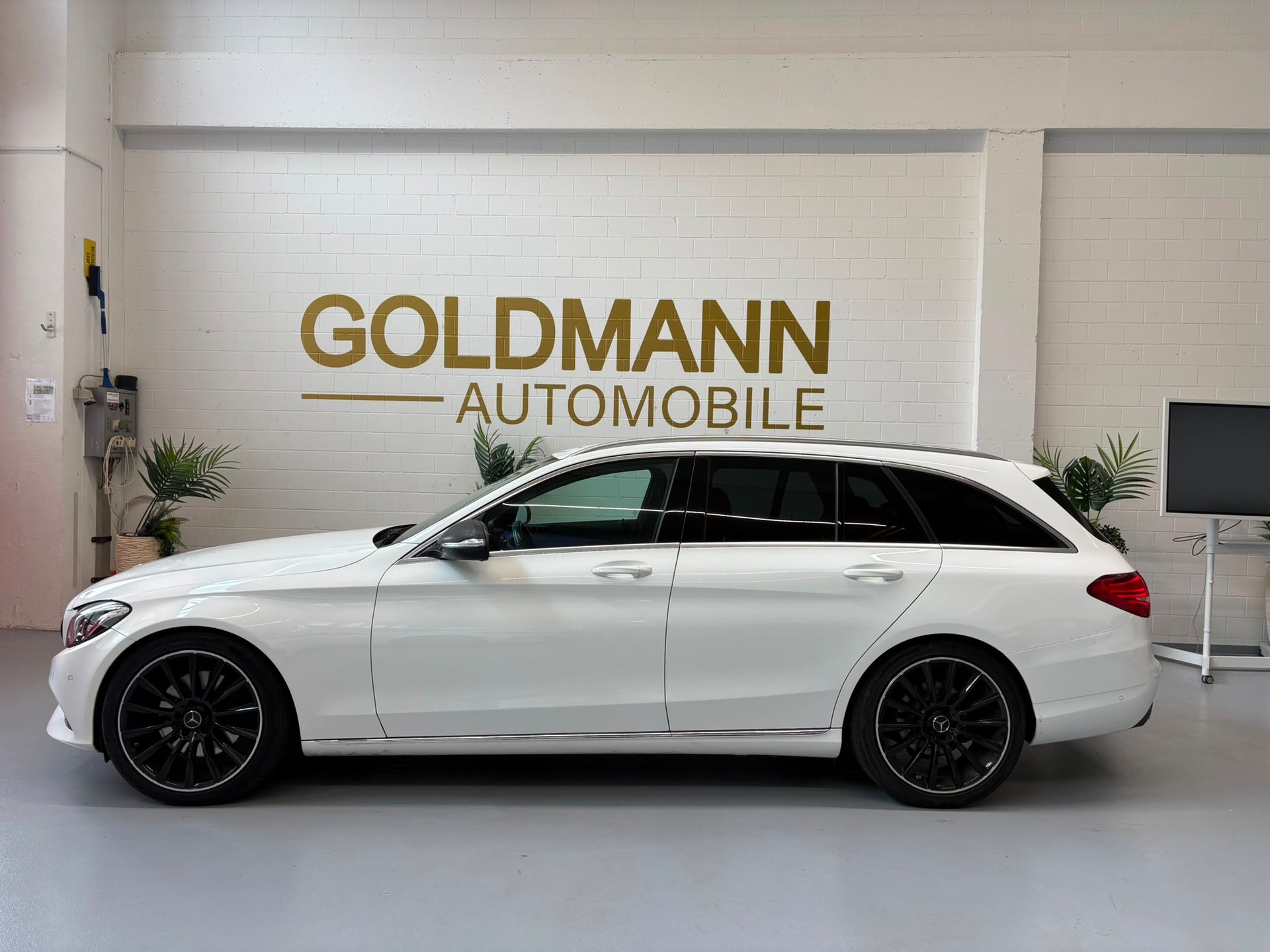 MERCEDES-BENZ C 250 BlueTEC Avantgarde 4Matic 7G-Tronic-showroom-element-1