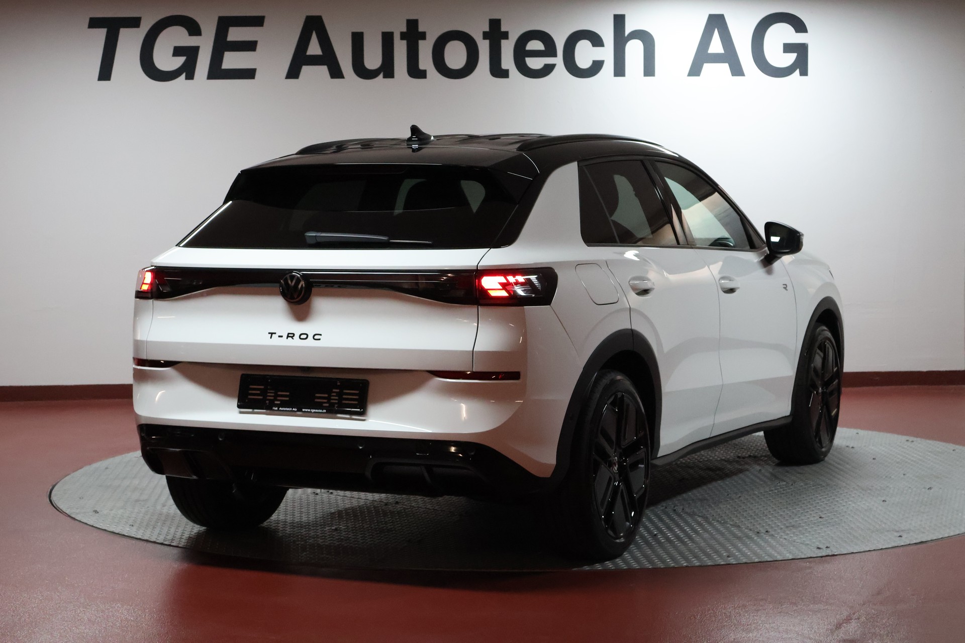 VW T-Roc 1.5 eTSI mHEV R-Line DSG-image-19