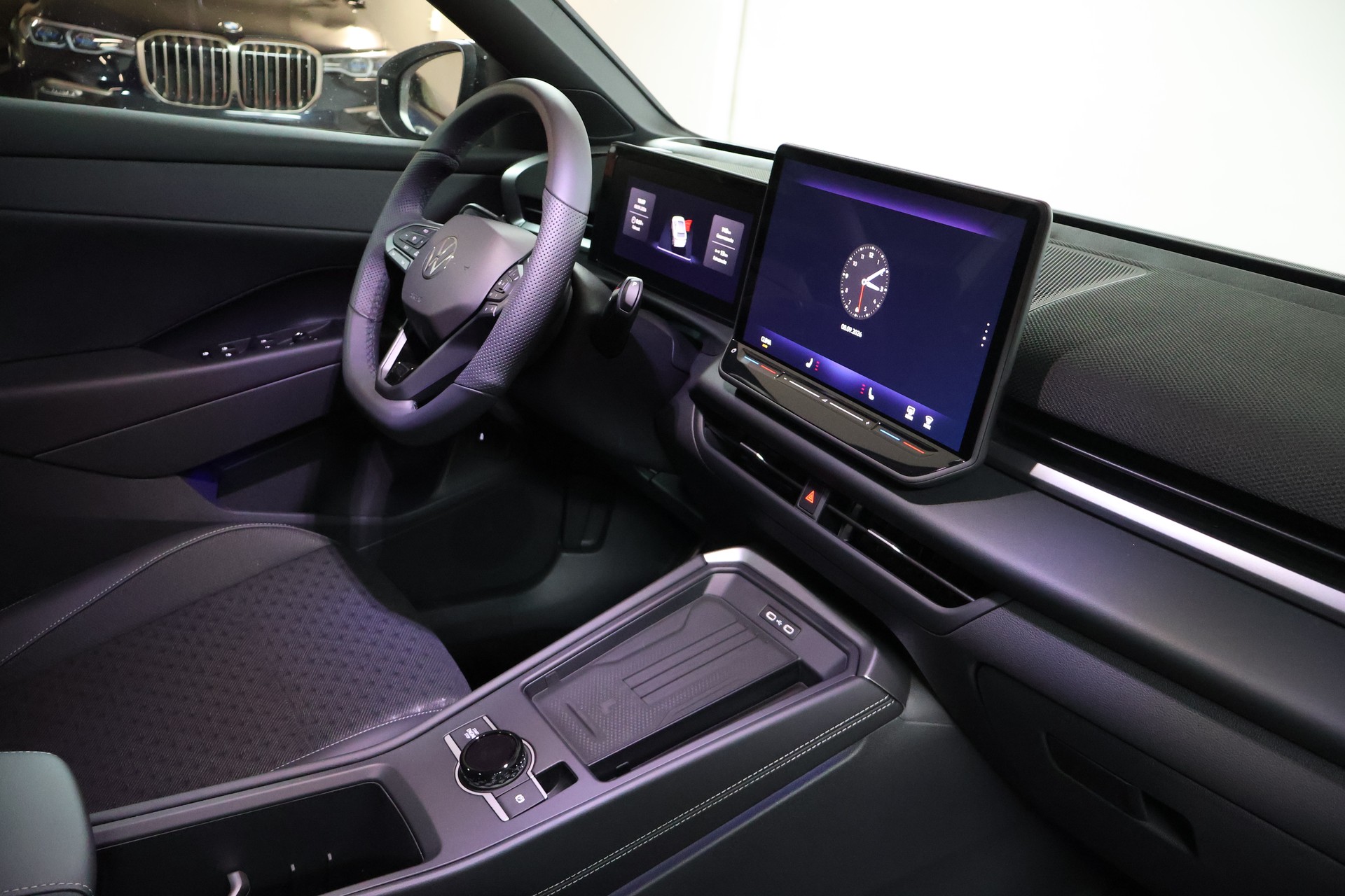 VW T-Roc 1.5 eTSI mHEV R-Line DSG-image-10