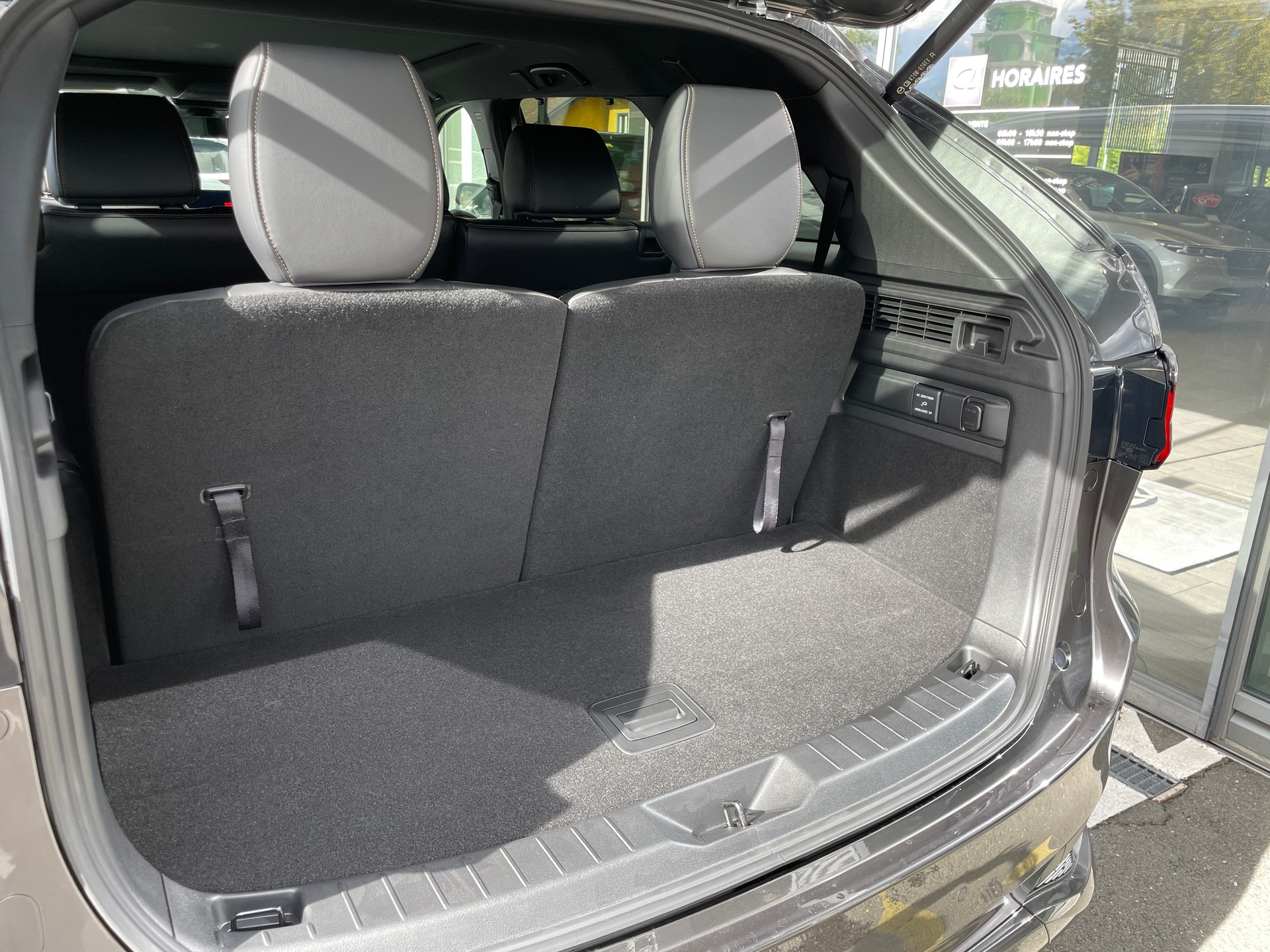 MAZDA CX-80 e-Skyactiv PHEV 327 AWD Homura-image-9