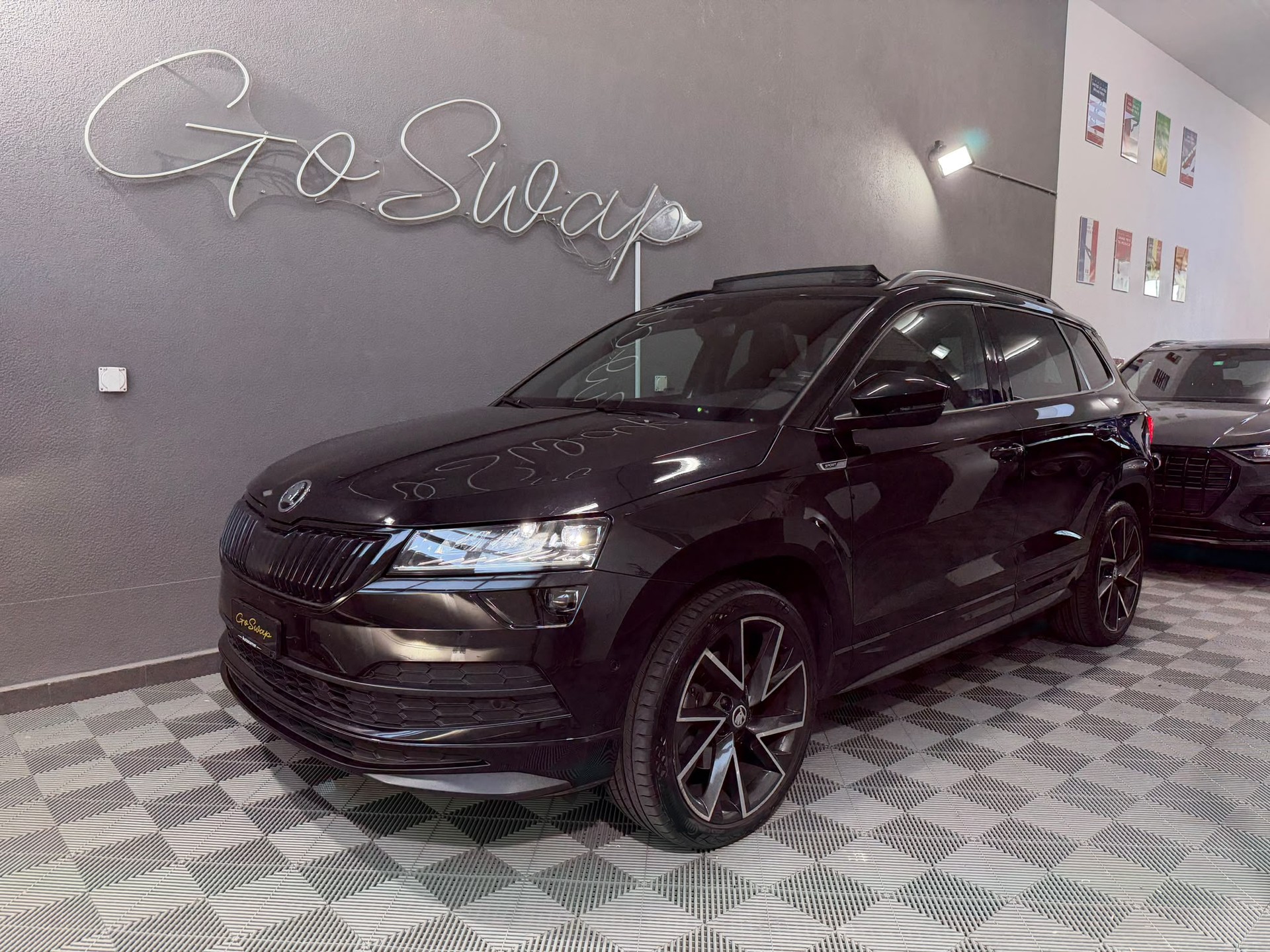 SKODA Karoq 2.0 TSI SportLine 4x4 DSG - Toit ouvrant - Caméra de recul