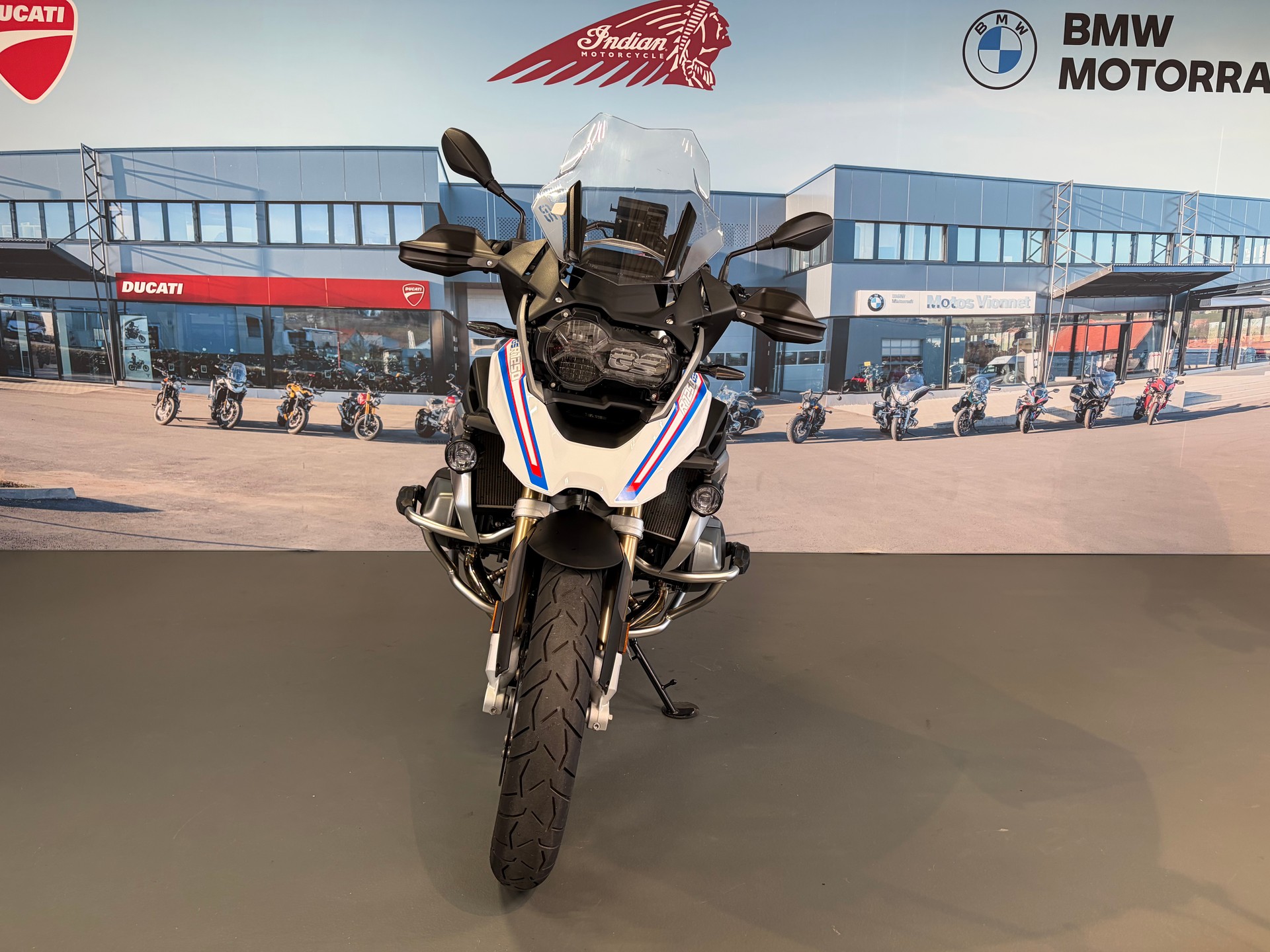 BMW R 1250 GS-image-1