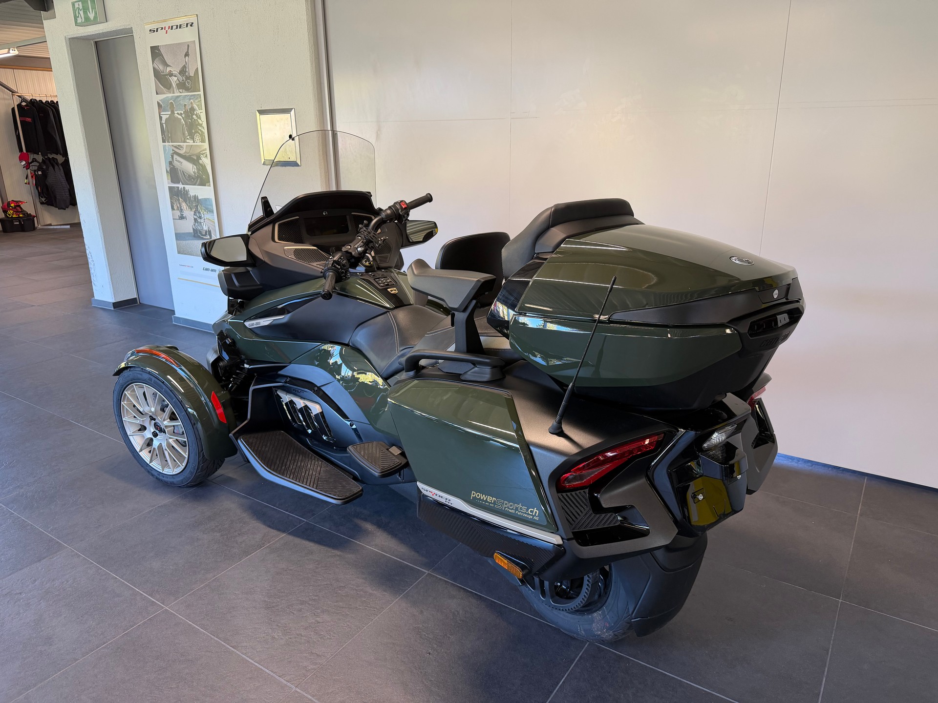 CAN-AM Spyder RT-LTD Sea Sky Edition SE6-image-11