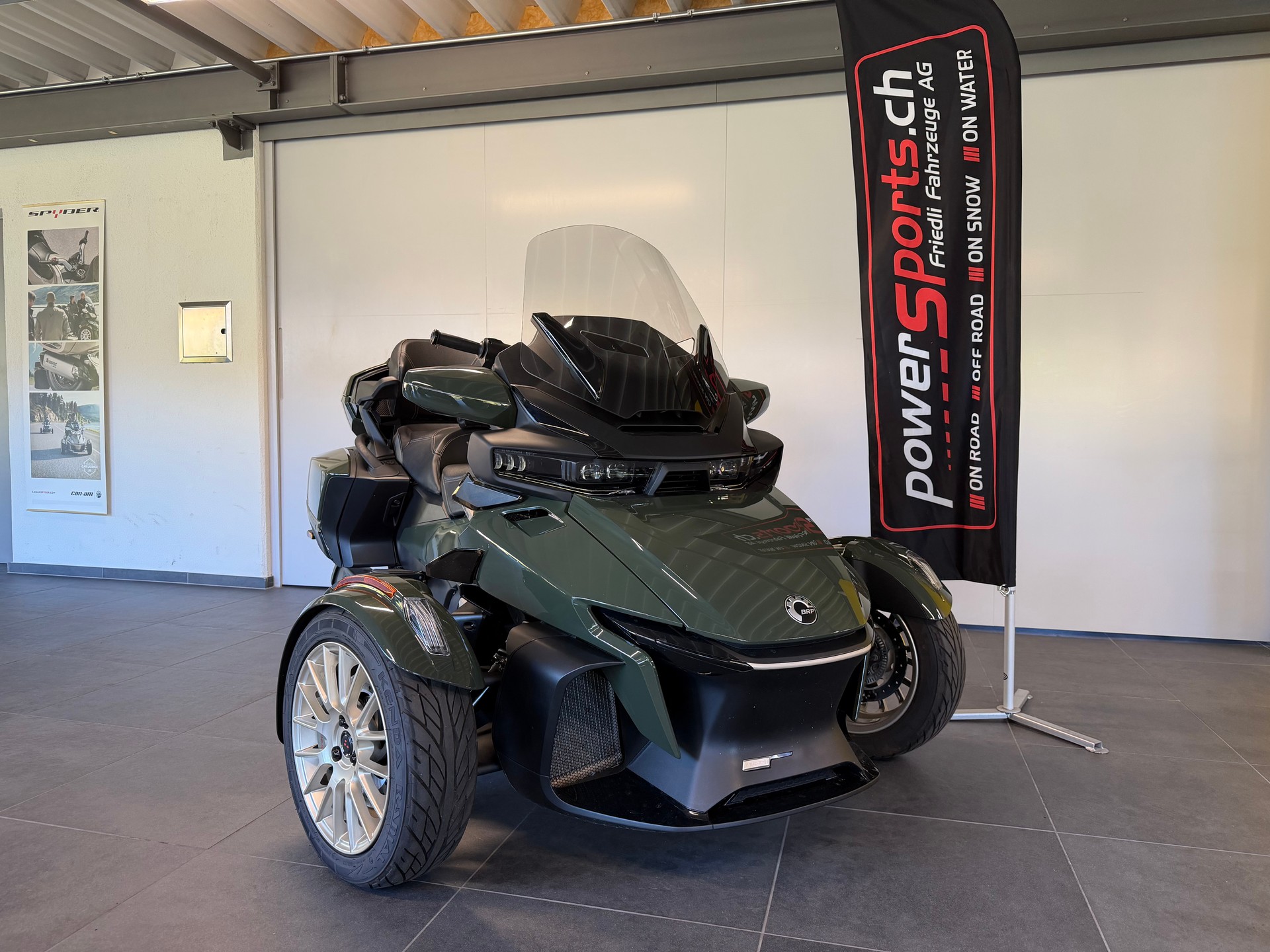 CAN-AM Spyder RT-LTD Sea Sky Edition SE6-image-0