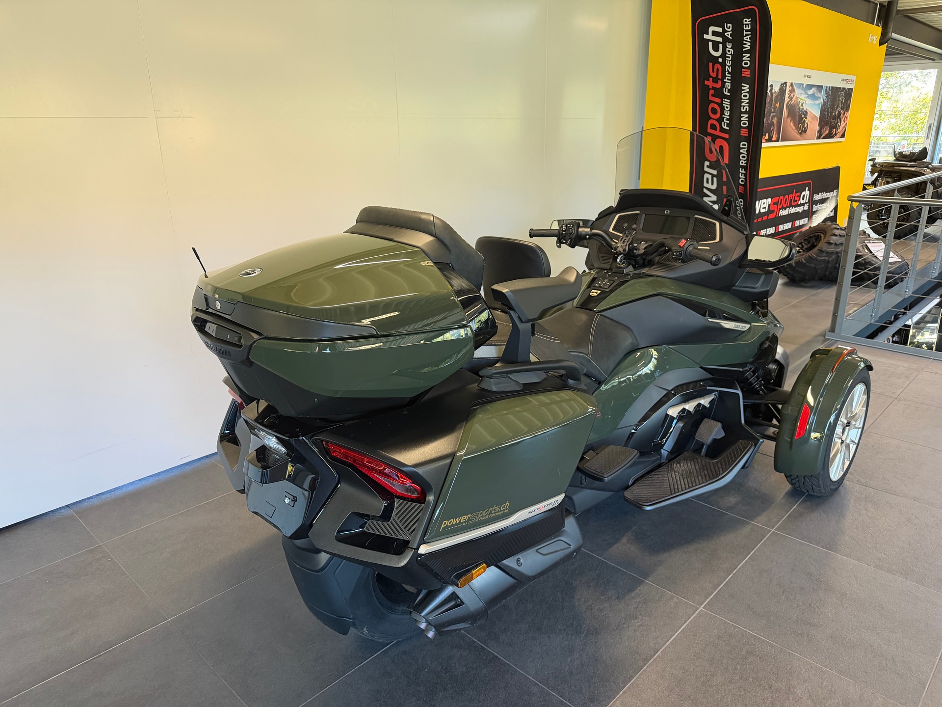 CAN-AM Spyder RT-LTD Sea Sky Edition SE6-image-6