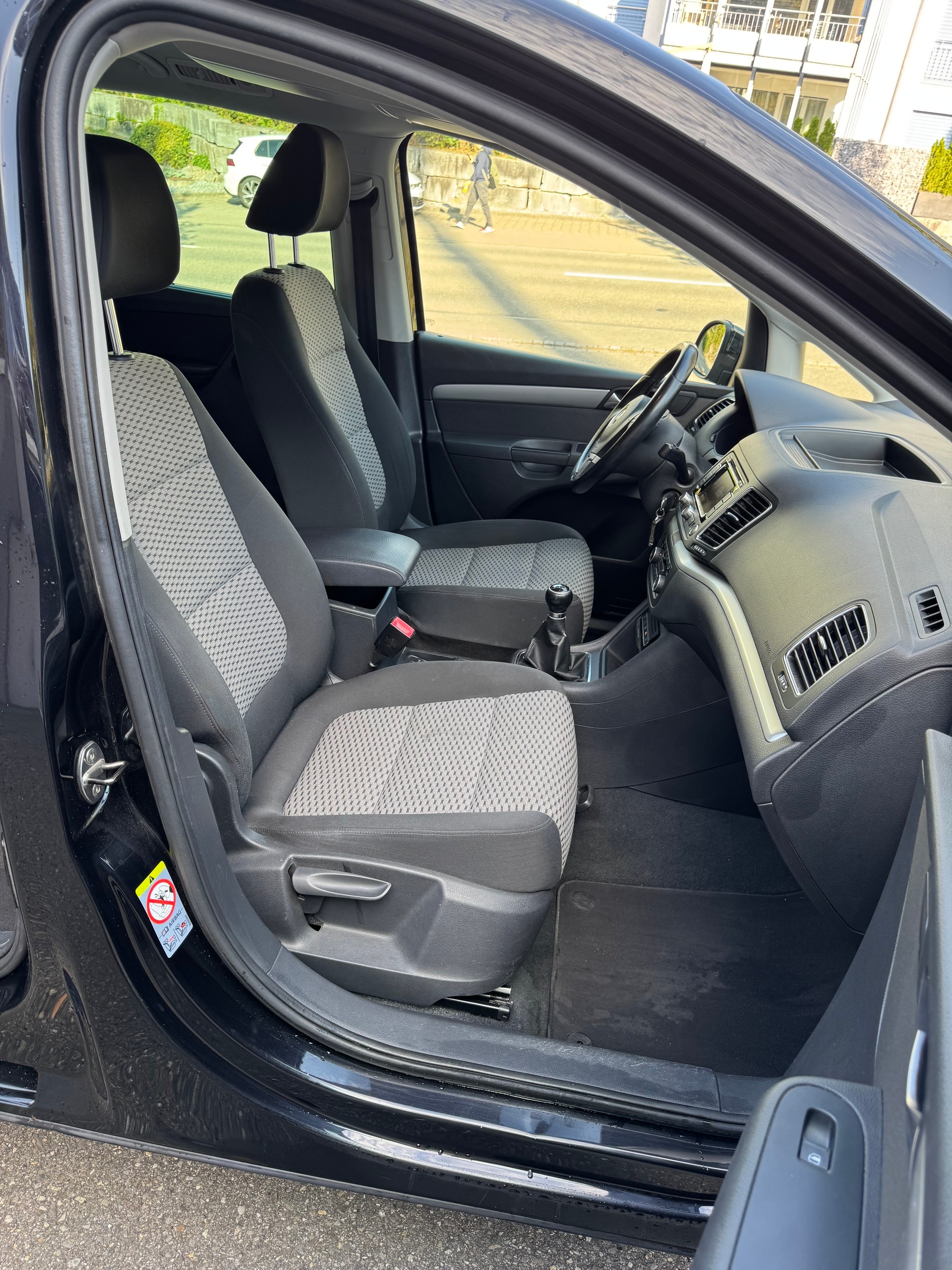 VW Sharan 2.0 TDI BlueMotion Technology Trendline-image-7