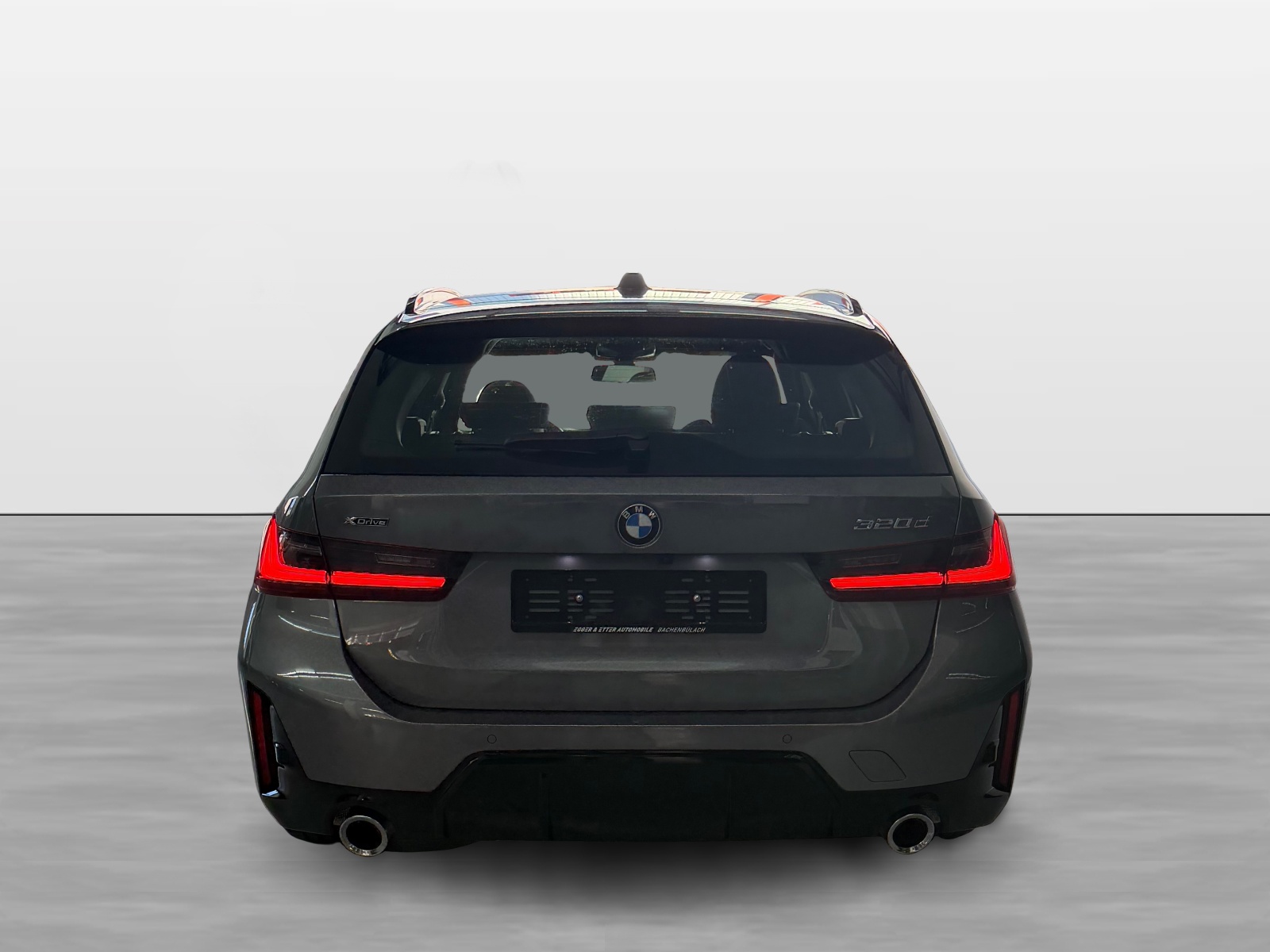 BMW 320d xDrive 48V Touring Steptronic M Sport-showroom-element-3