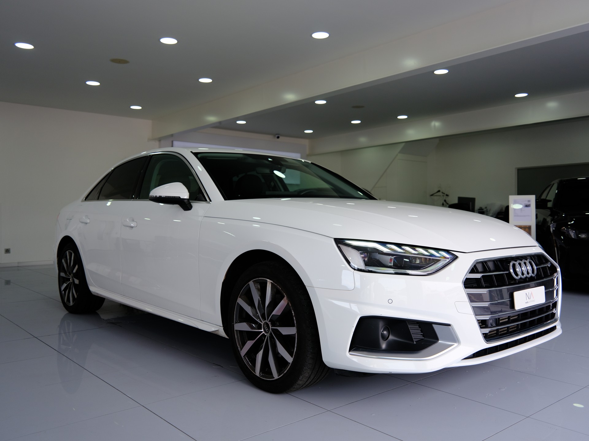AUDI A4 Limousine 35 TFSI advanced S-tronic *Rückfahrkamera* *Keyless*-showroom-element-1