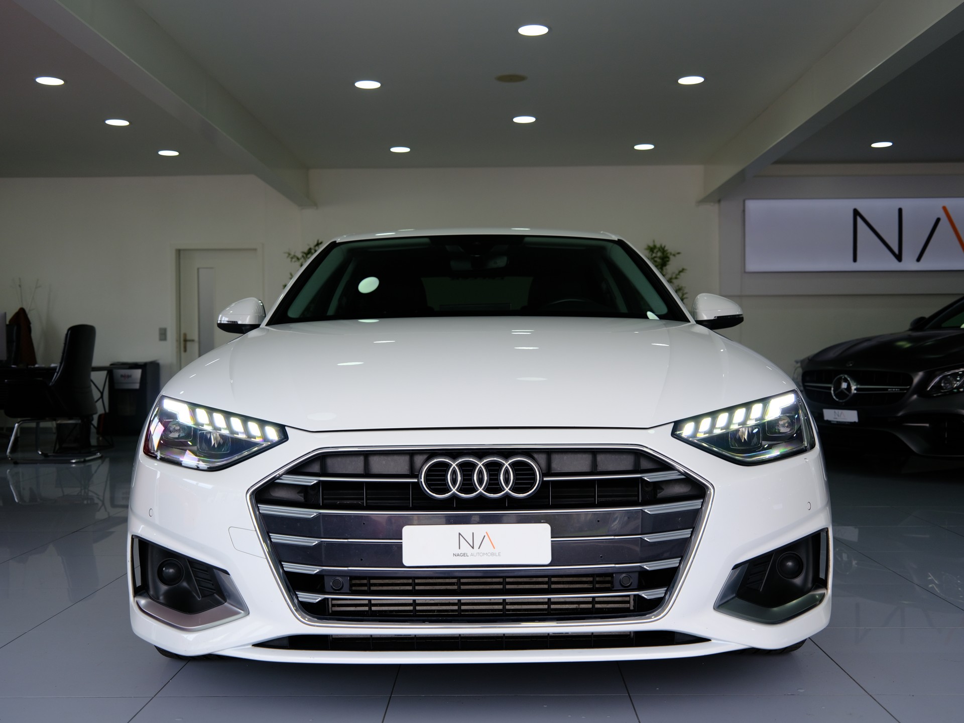 AUDI A4 Limousine 35 TFSI advanced S-tronic *Rückfahrkamera* *Keyless*-showroom-element-2