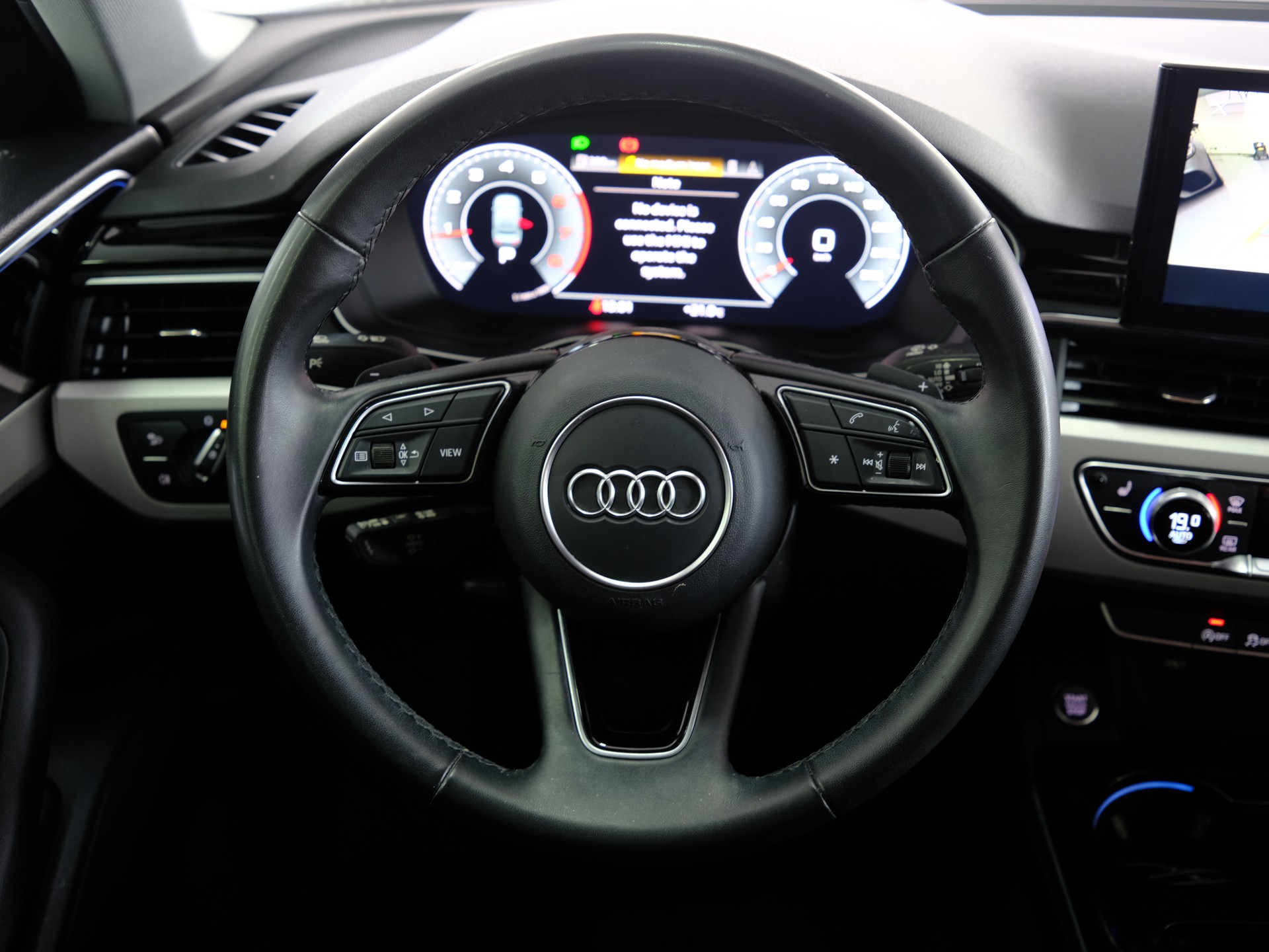 AUDI A4 Limousine 35 TFSI advanced S-tronic *Rückfahrkamera* *Keyless*-image-21