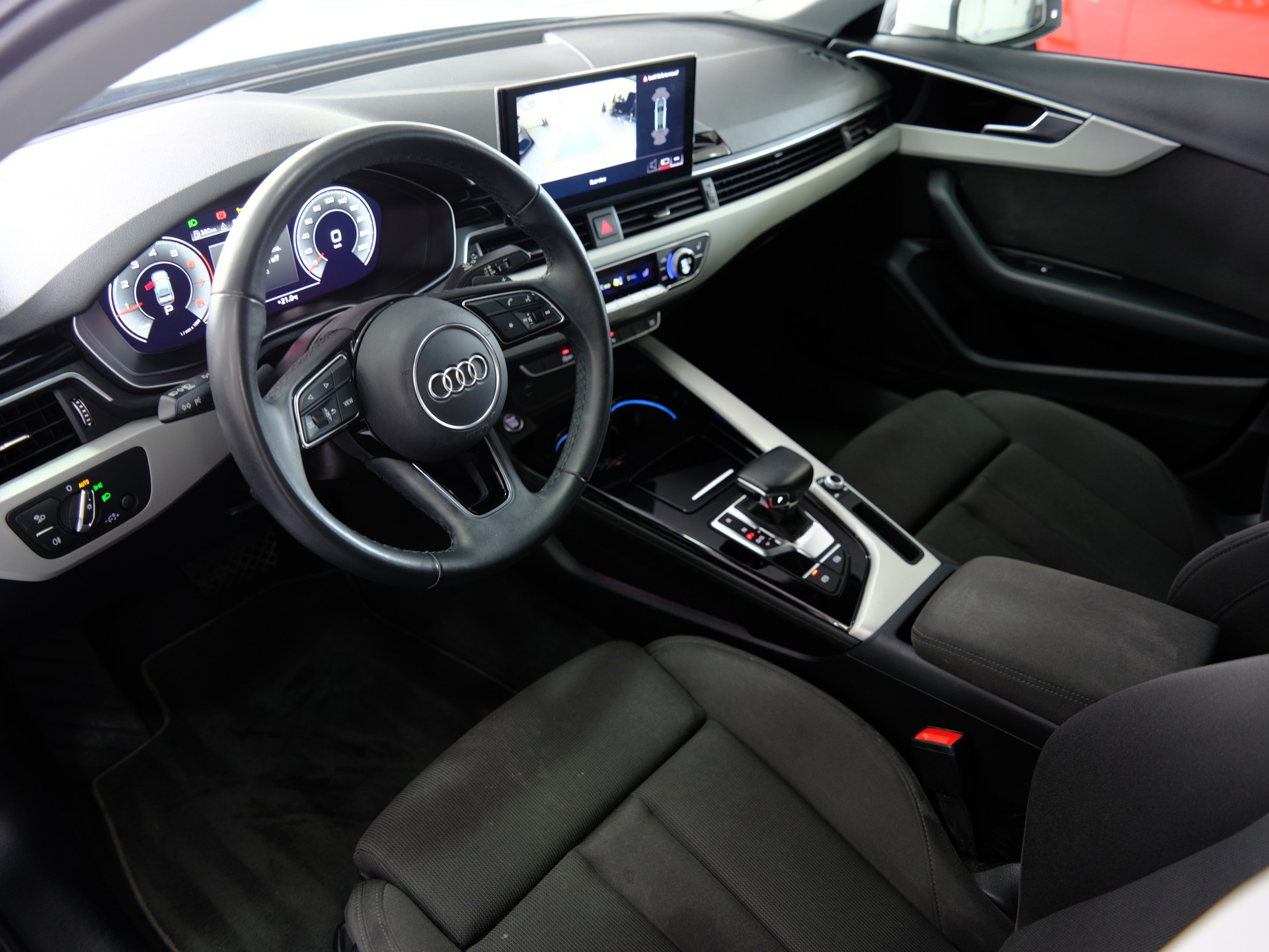 AUDI A4 Limousine 35 TFSI advanced S-tronic *Rückfahrkamera* *Keyless*-image-14