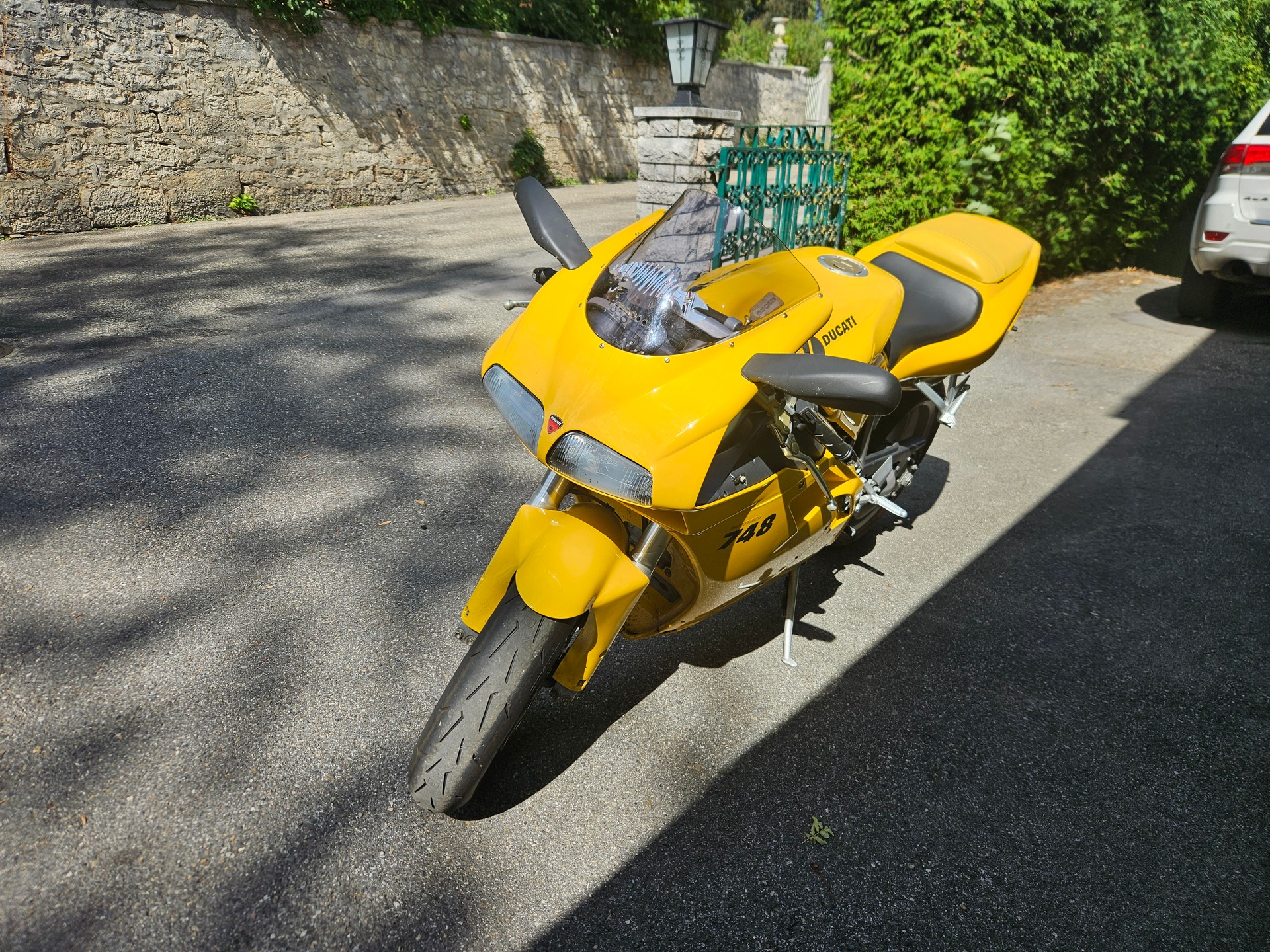 DUCATI 748 Biposto I.E.-image-0