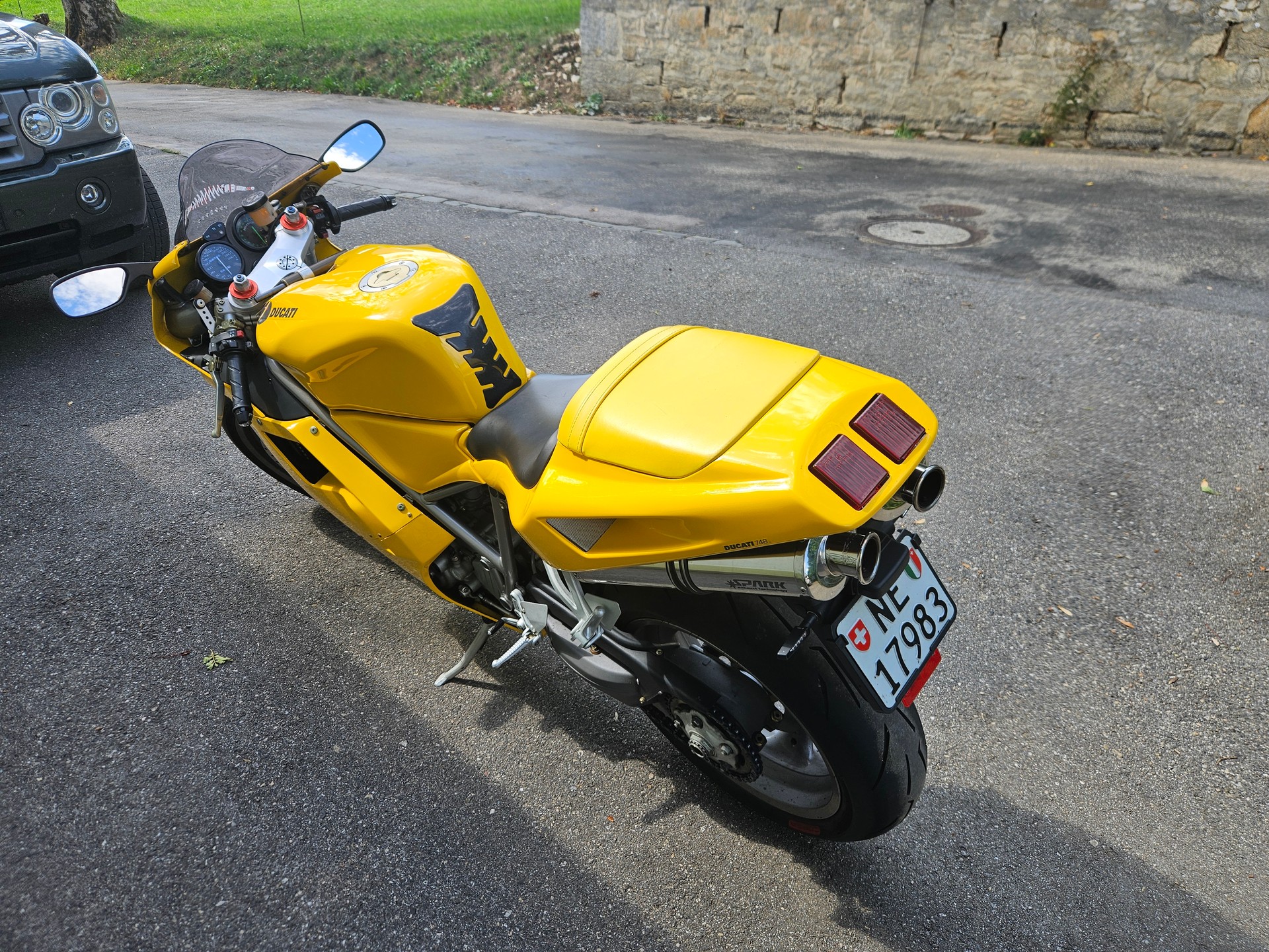 DUCATI 748 Biposto I.E.-image-1