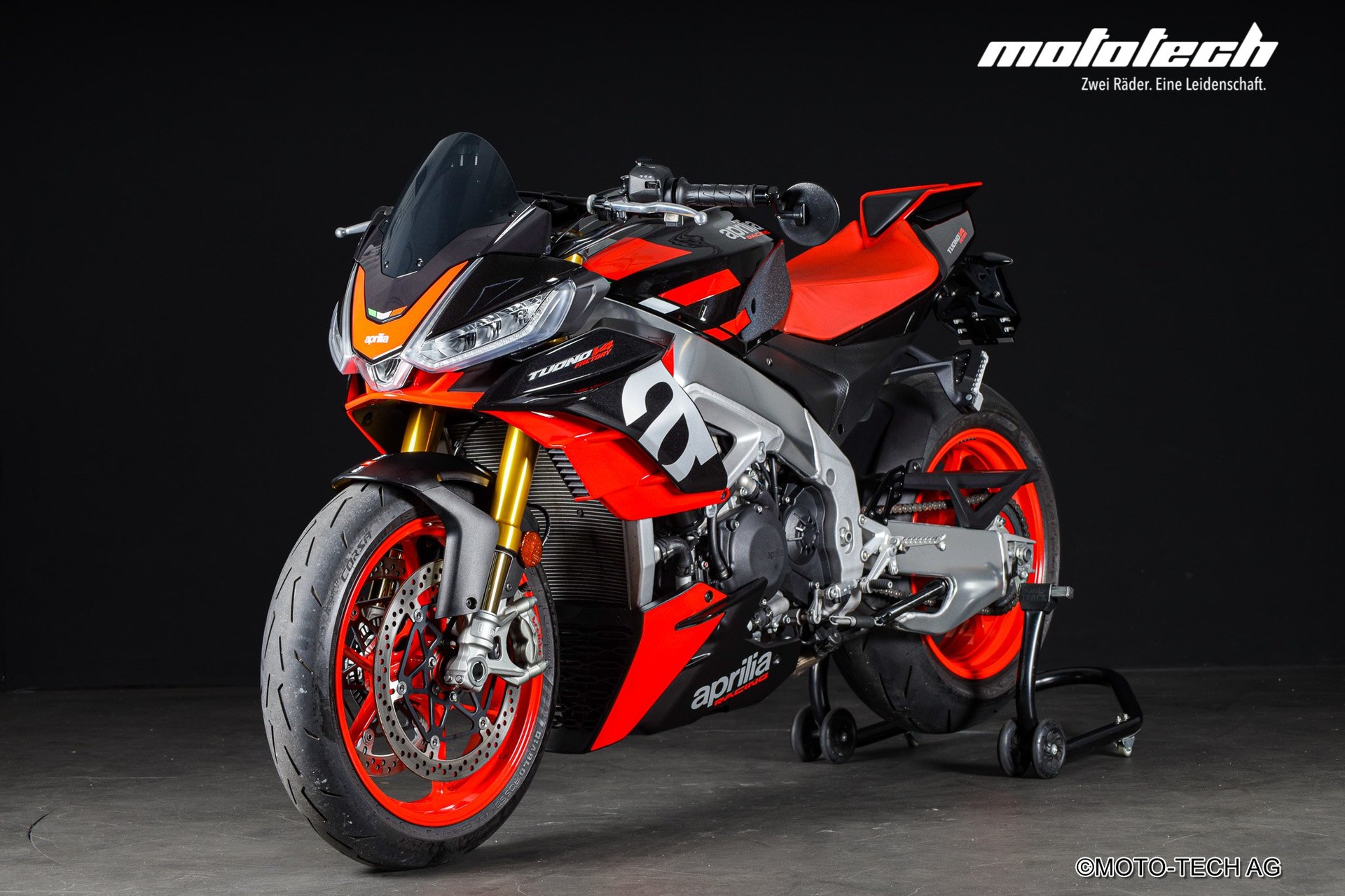APRILIA Tuono V4 1100 Factory-image-5