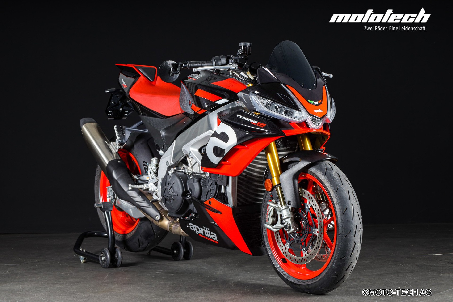 APRILIA Tuono V4 1100 Factory-image-0
