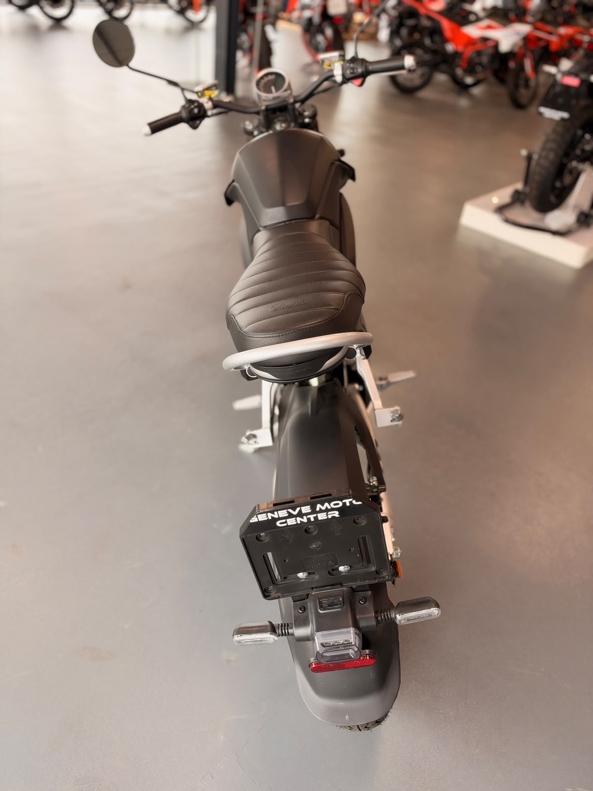 SUPER SOCO TC MAX-showroom-element-2