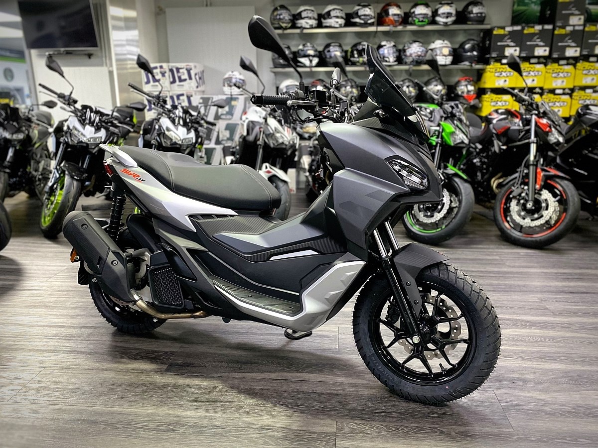APRILIA SR 125 GT-image-1