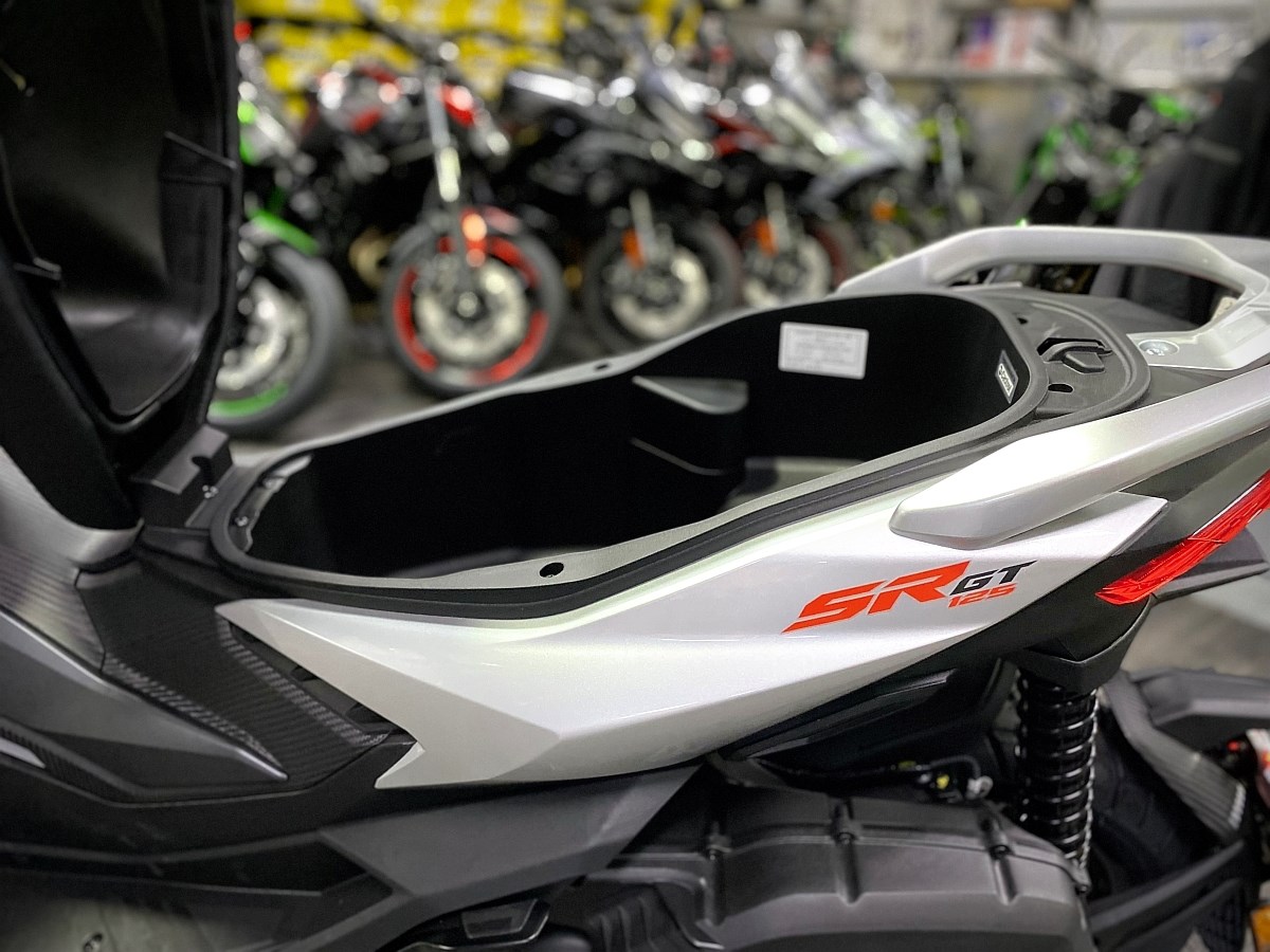 APRILIA SR 125 GT-image-4