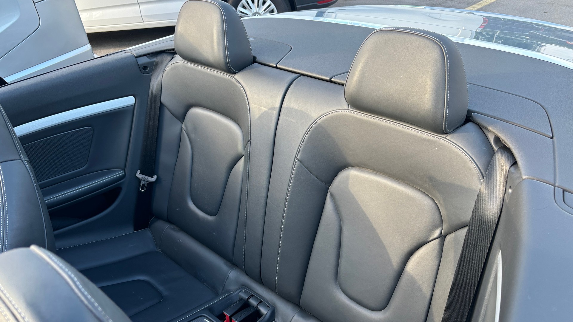 AUDI S5 Cabrio 3.0 TFSI quattro S-tronic-image-9
