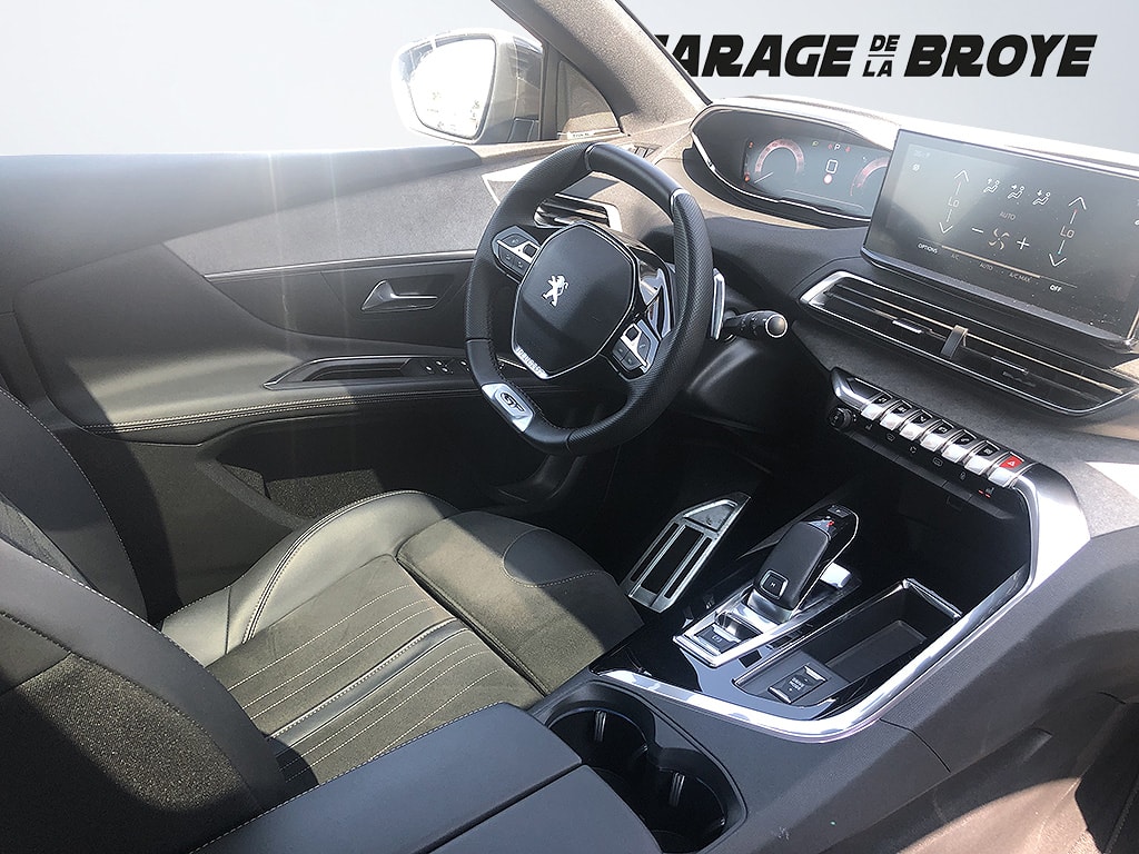 PEUGEOT 3008 1.2 PureTech GT-image-7