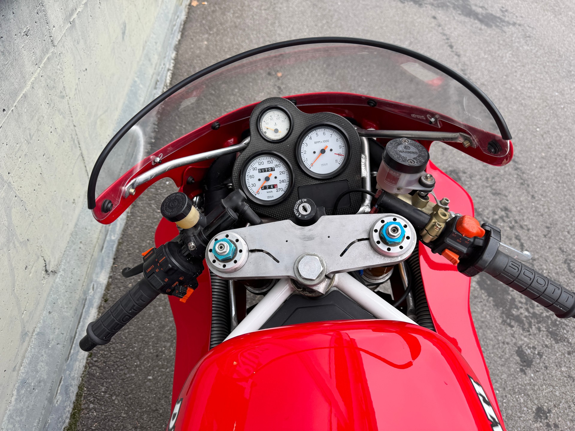 DUCATI 888 Strada I.E.-image-5