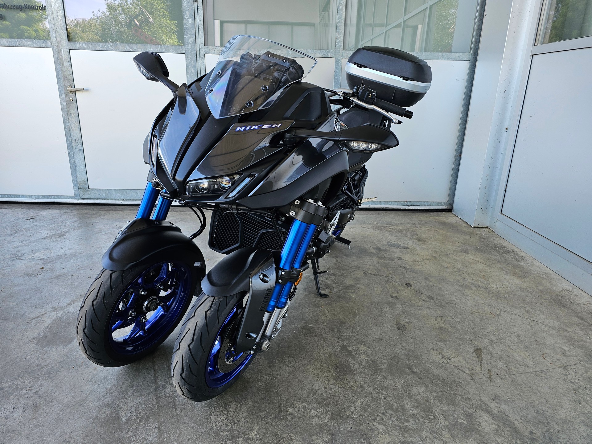 YAMAHA Niken-image-4