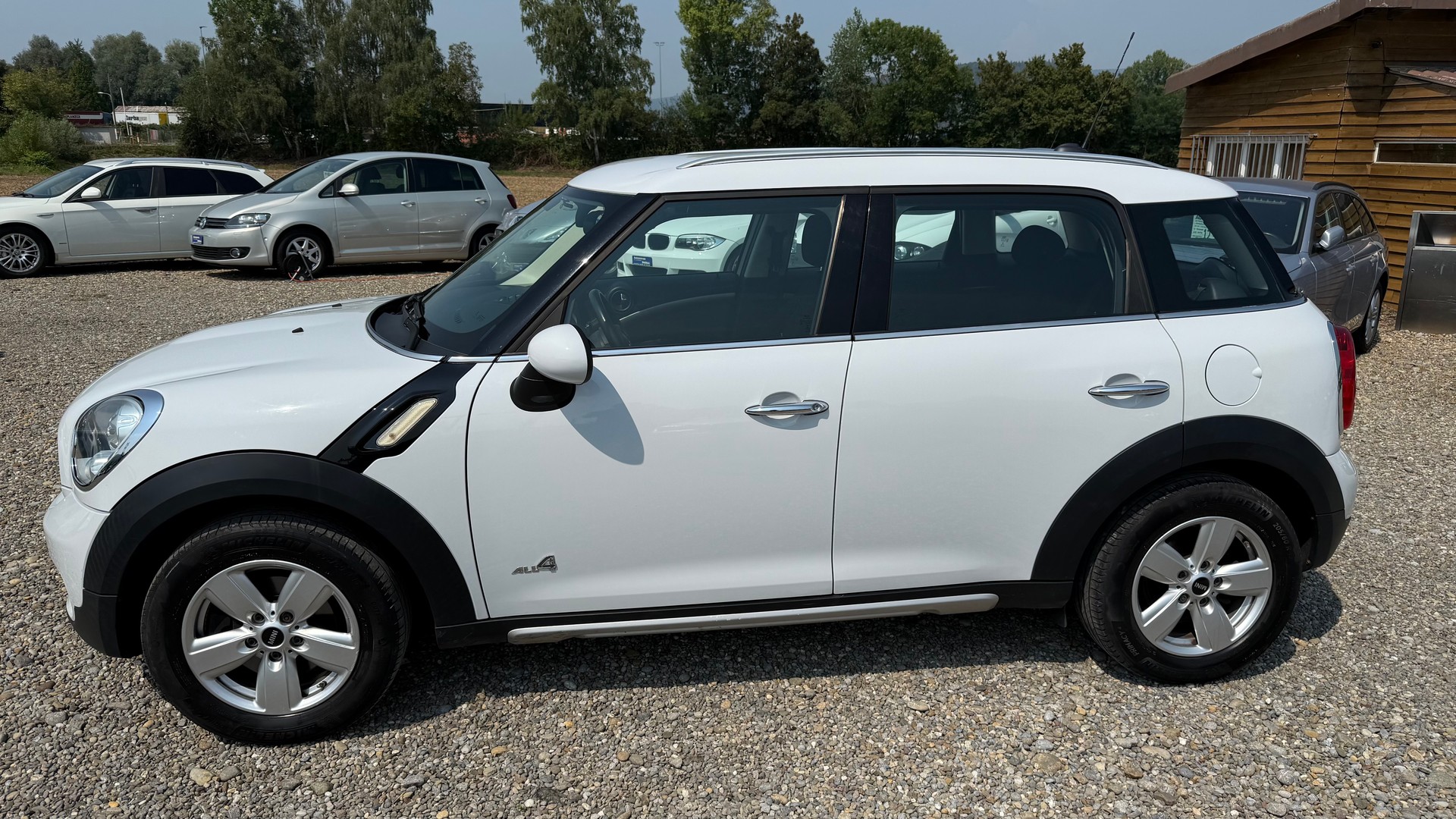 MINI Countryman Cooper ALL4-image-14