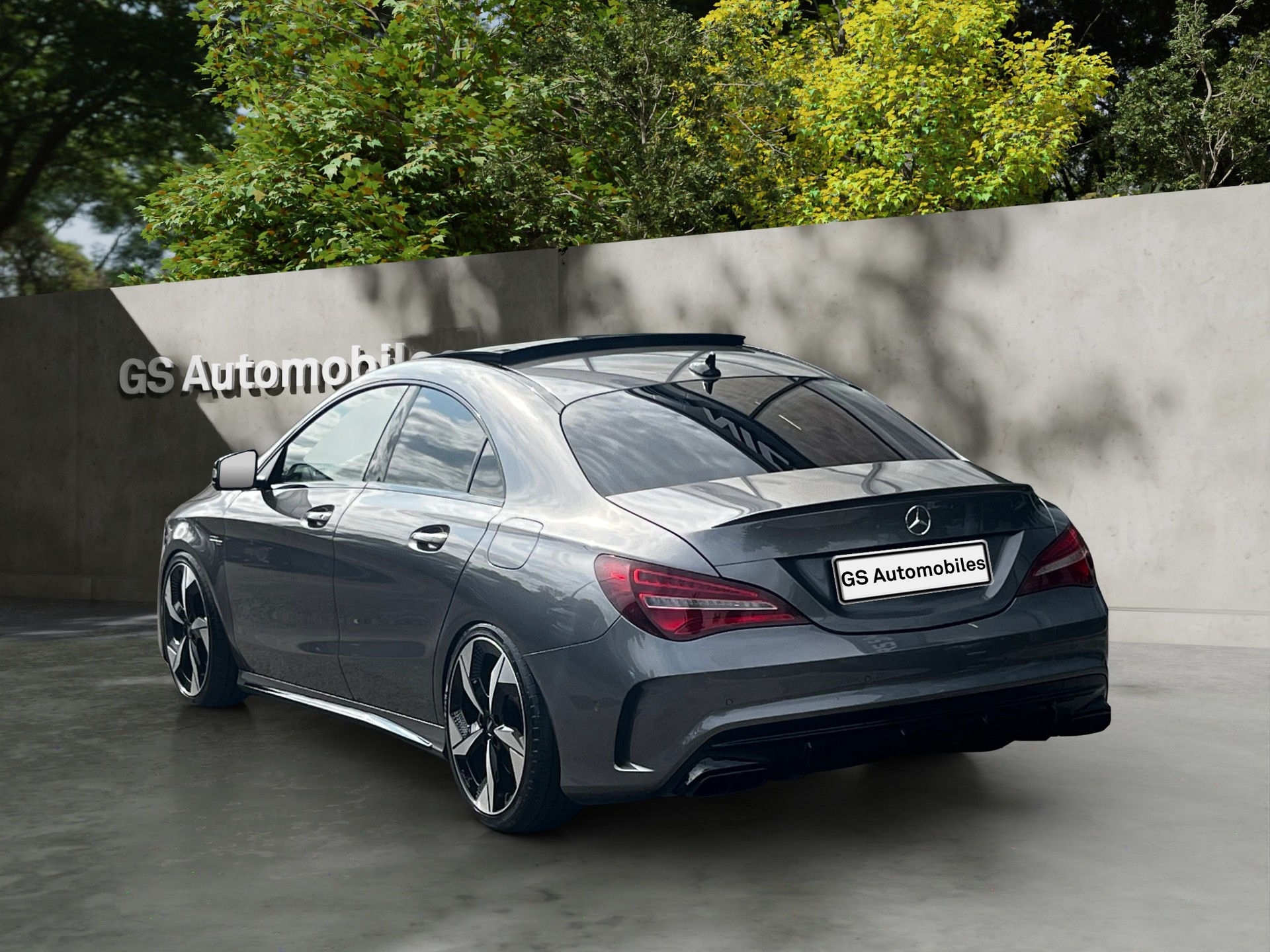 MERCEDES-BENZ CLA 45 AMG 4Matic Speedshift-image-2