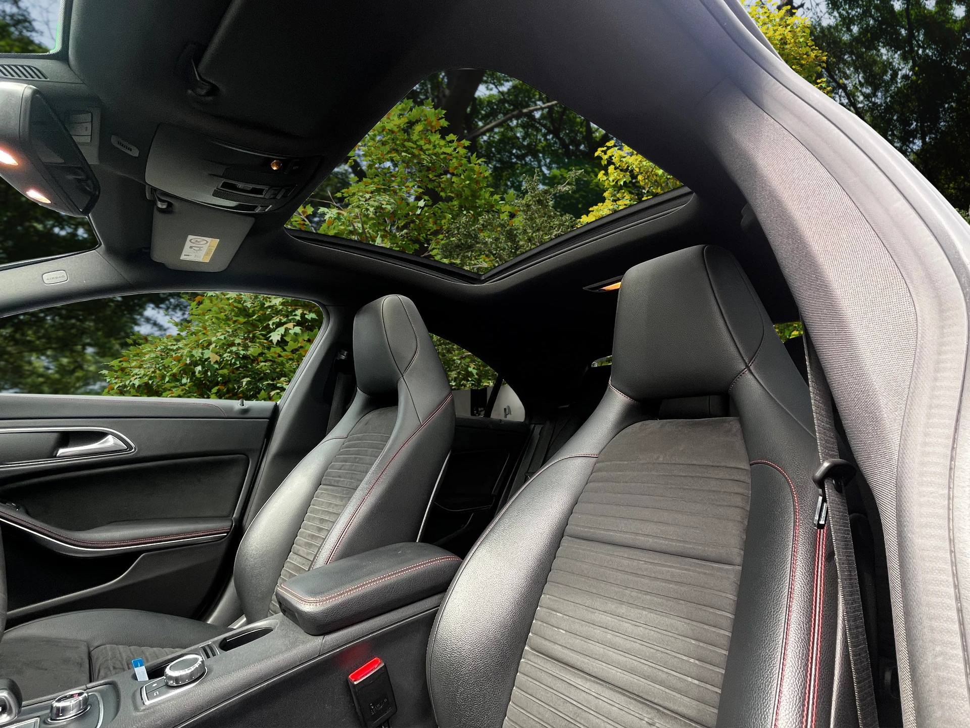MERCEDES-BENZ CLA 45 AMG 4Matic Speedshift-image-7