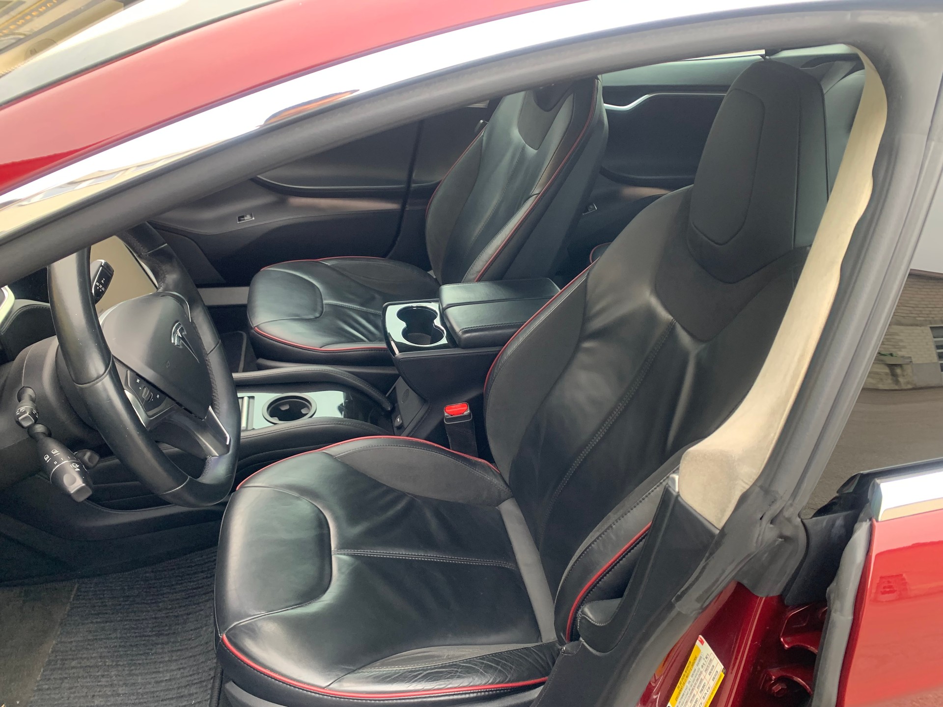 TESLA Model S 85 Signature Performance 85-image-12