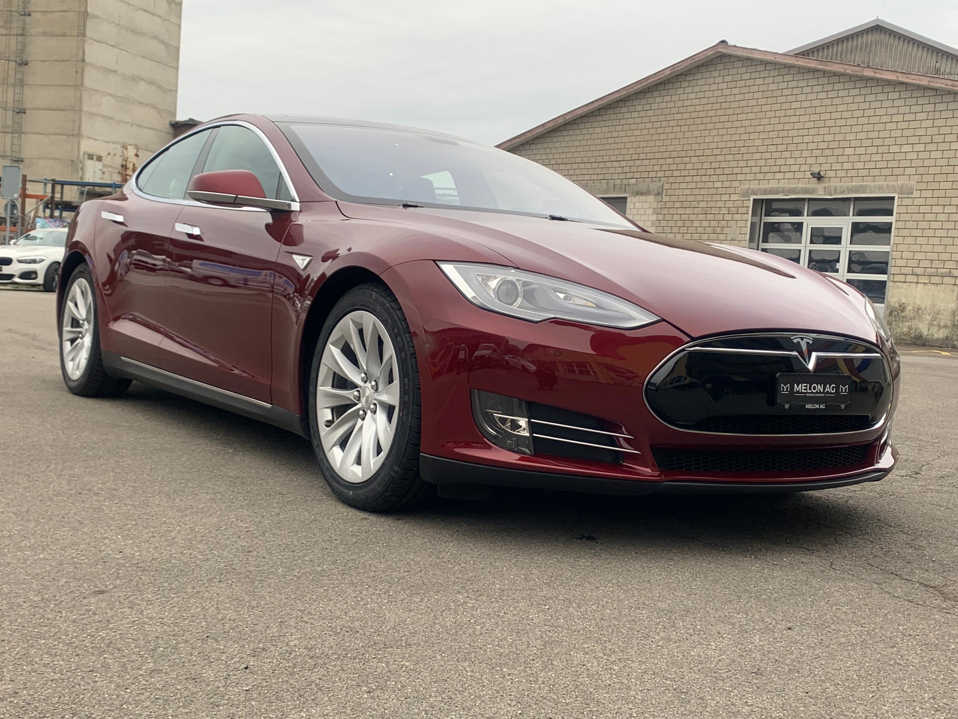 TESLA Model S 85 Signature Performance 85-image-3