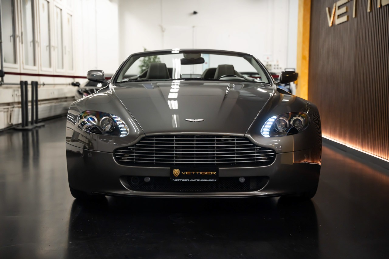 ASTON MARTIN V8 Vantage 4.7 Sportshift-showroom-element-2