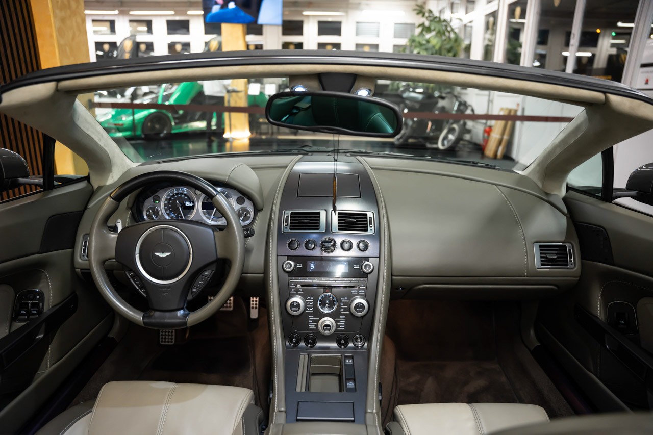 ASTON MARTIN V8 Vantage 4.7 Sportshift-image-11