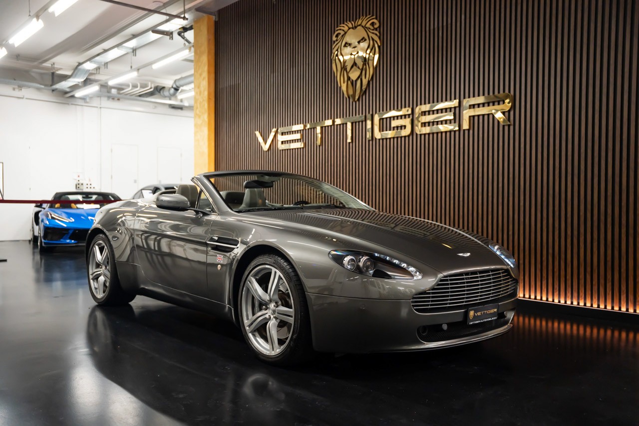 ASTON MARTIN V8 Vantage 4.7 Sportshift