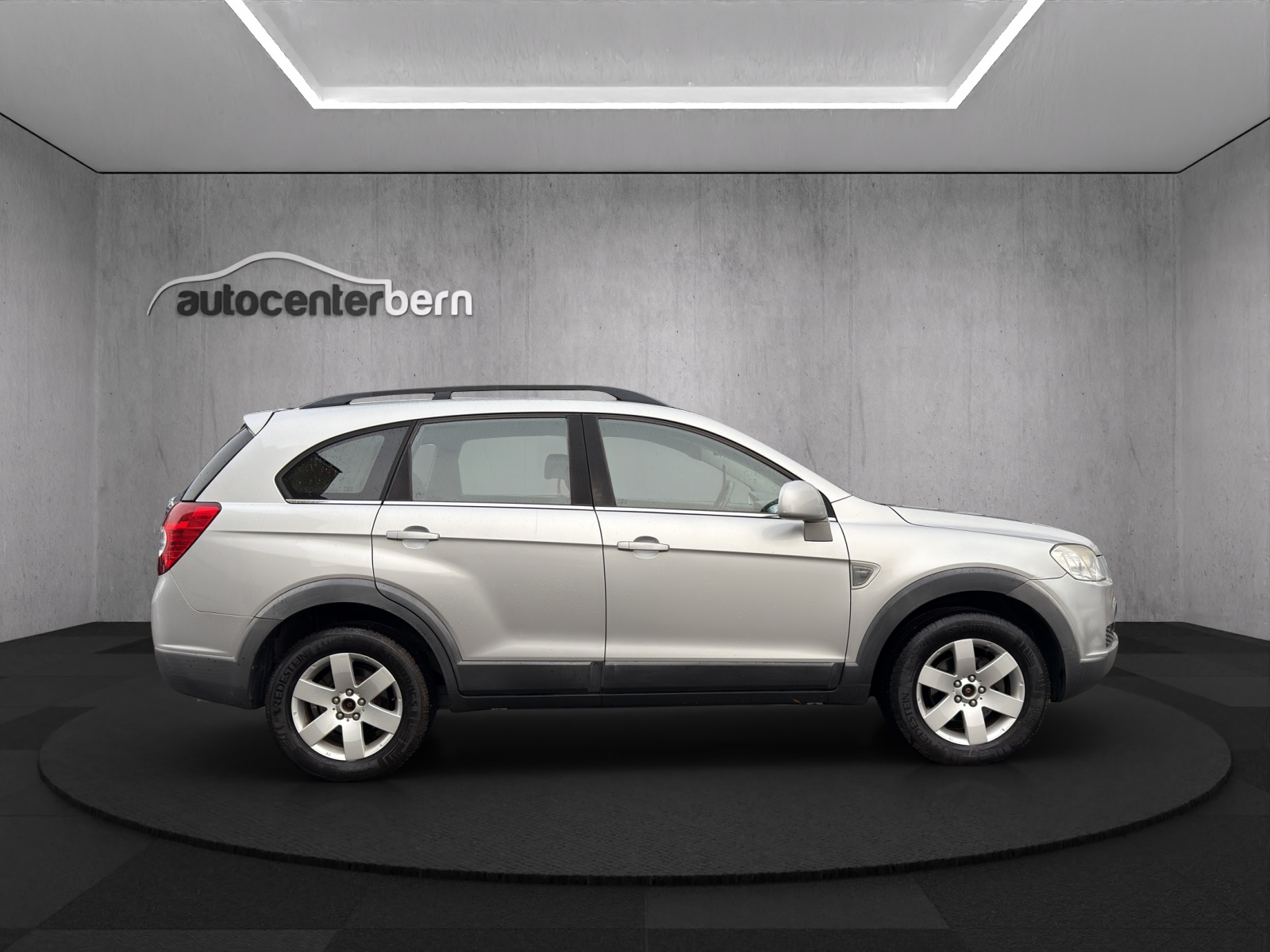 CHEVROLET Captiva 2.4 LS 2WD-image-7