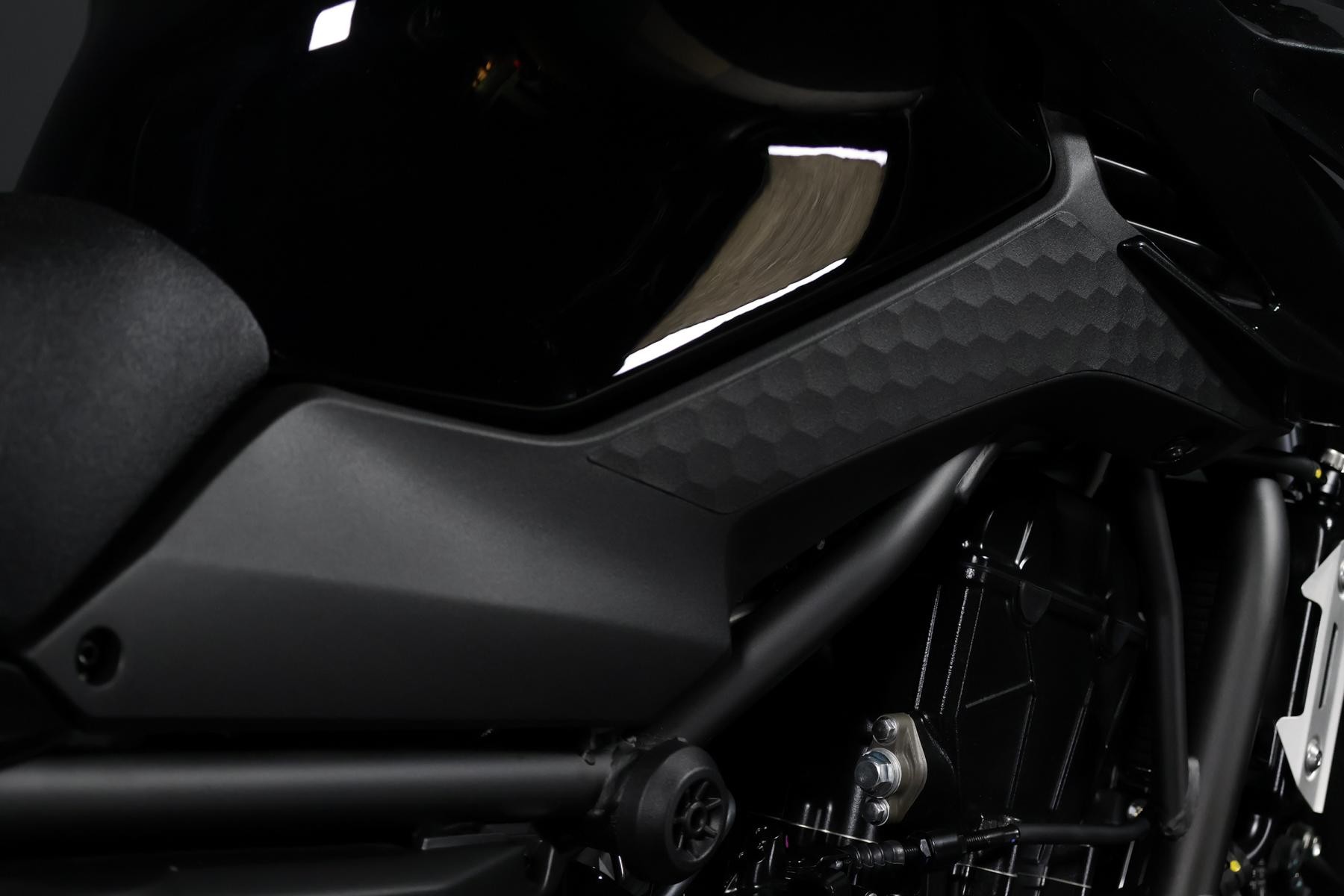 KAWASAKI Z 650 S (50/35 KW) Level 1-image-9