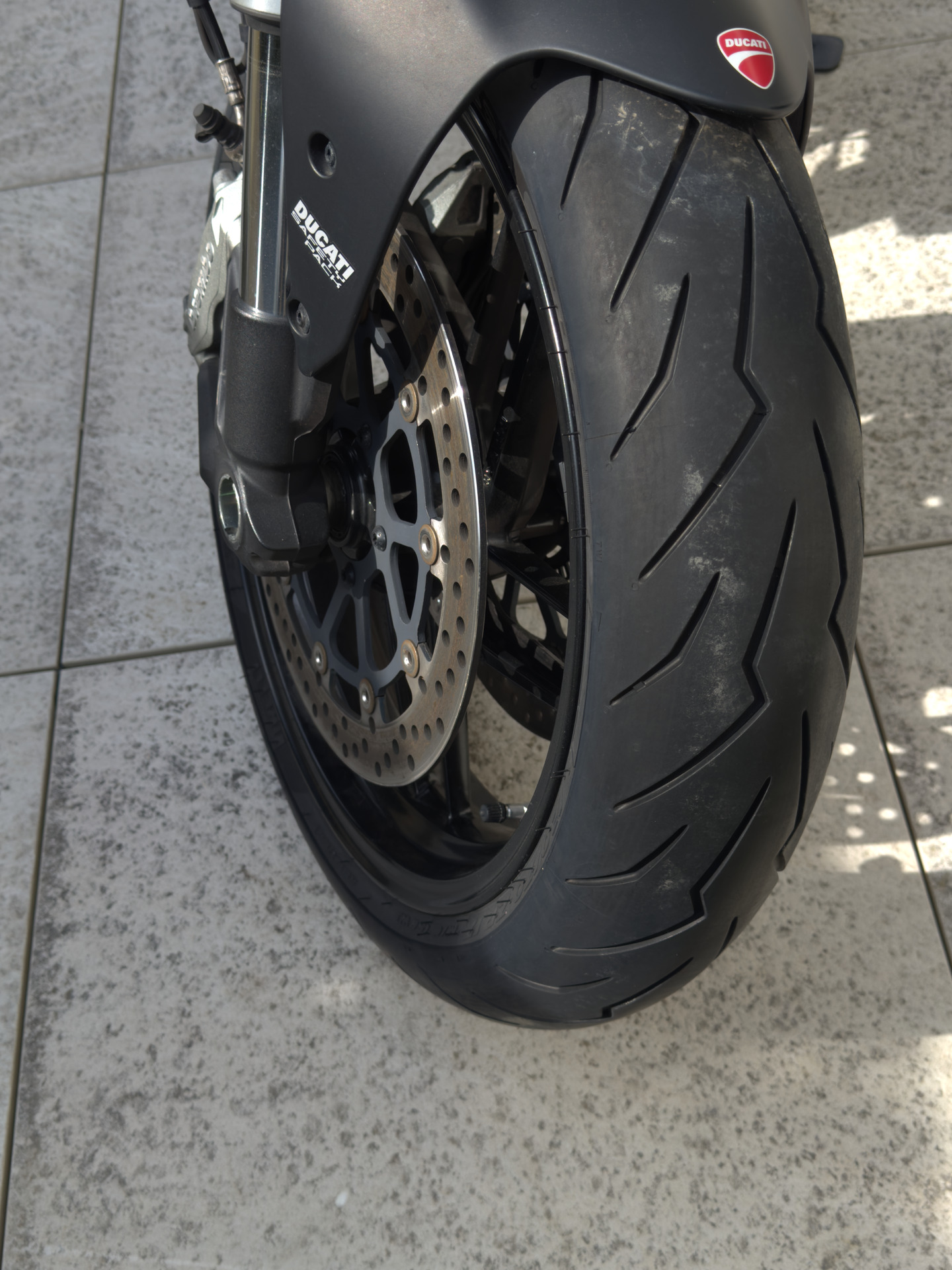 DUCATI Monster 821 Dark-image-8