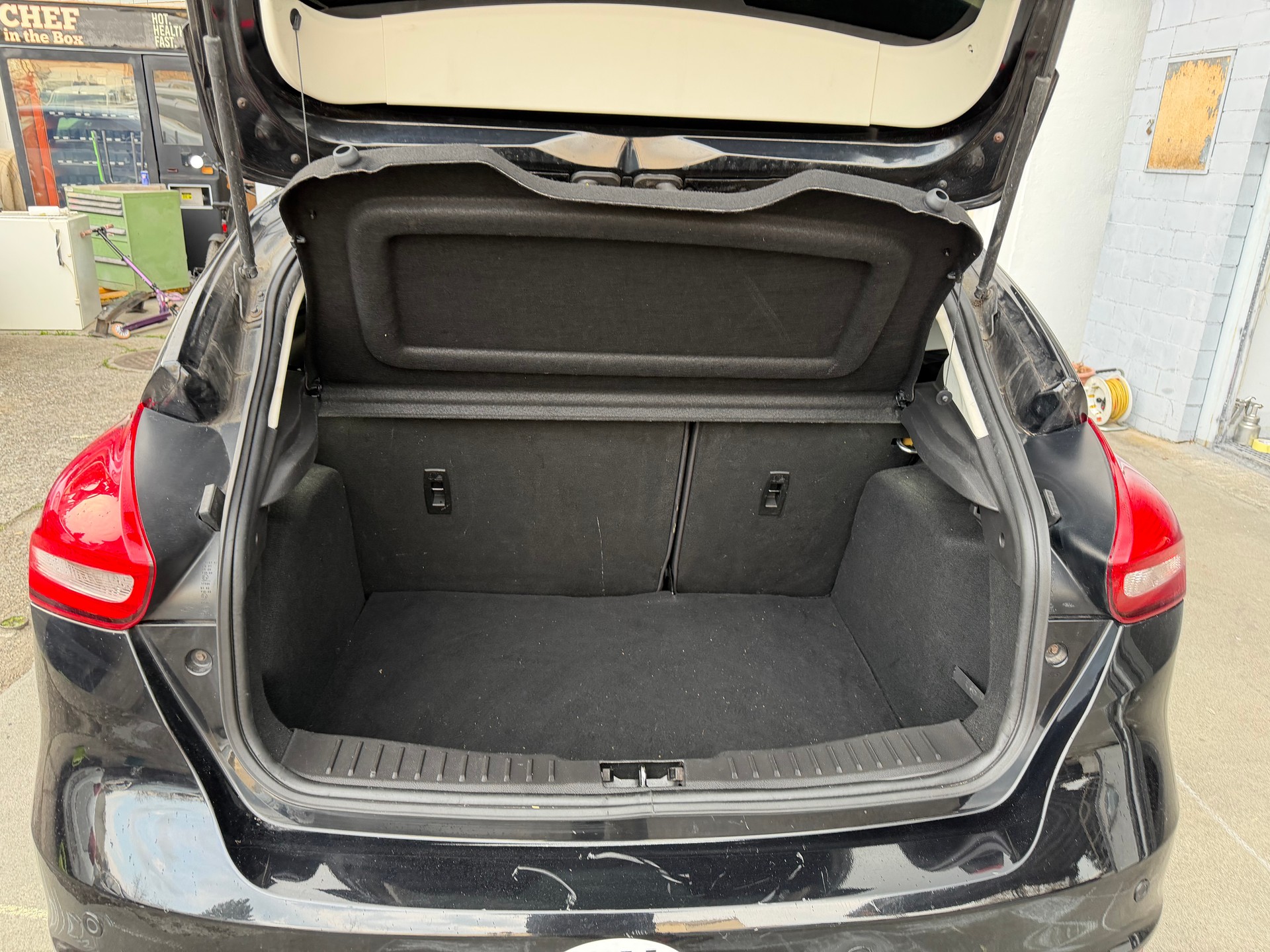 FORD Focus 1.0 SCTi Trend-image-8