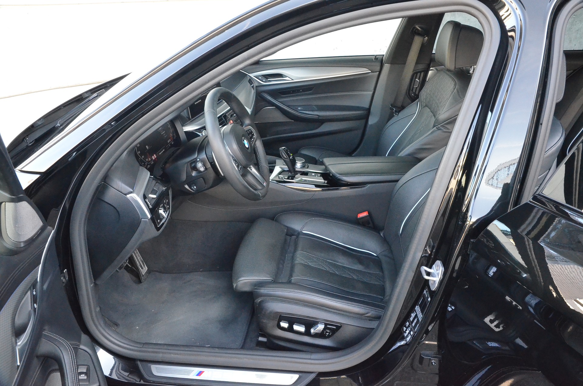 BMW M550d xDrive Touring Steptronic-image-7