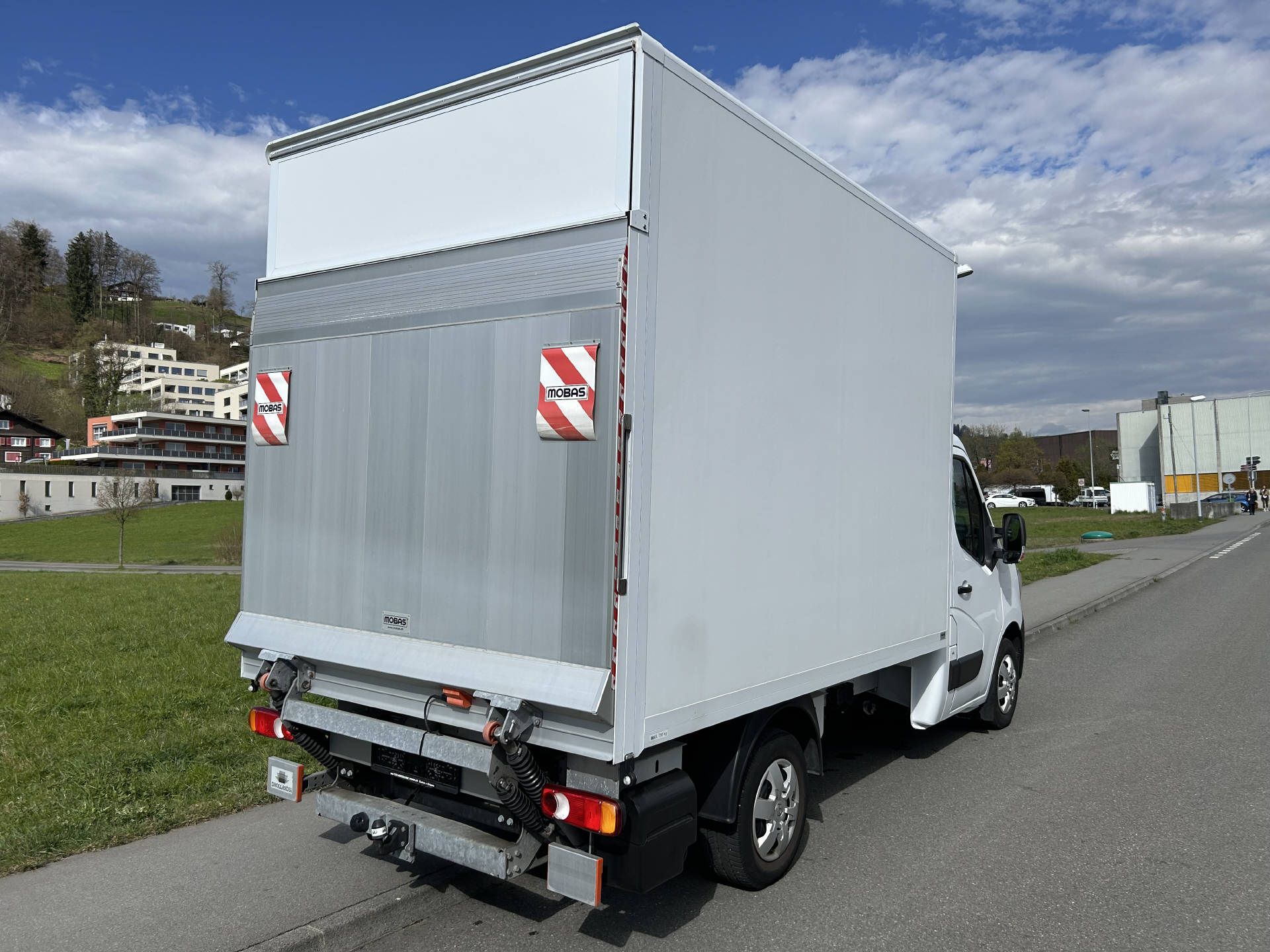RENAULT Master Koffer HB L2 135 PS FWD-showroom-element-3