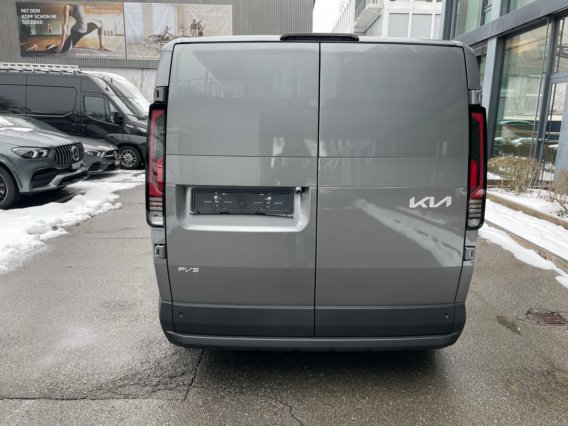 KIA PV5 Cargo 71.2 kWh Plus mit Wärmepumpe, 2-Schiebetüren-image-5