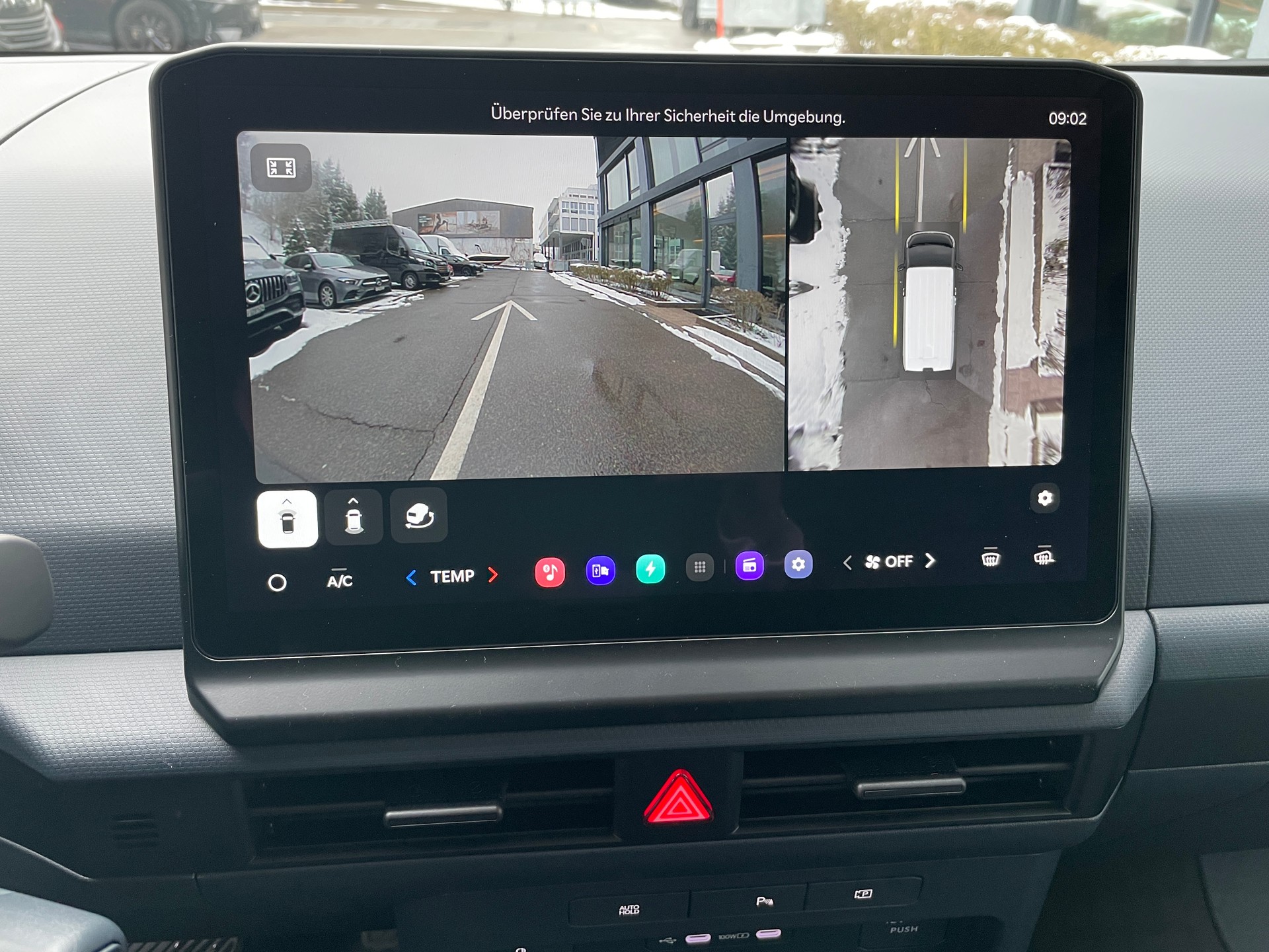 KIA PV5 Cargo 71.2 kWh Plus mit Wärmepumpe, 2-Schiebetüren-image-20
