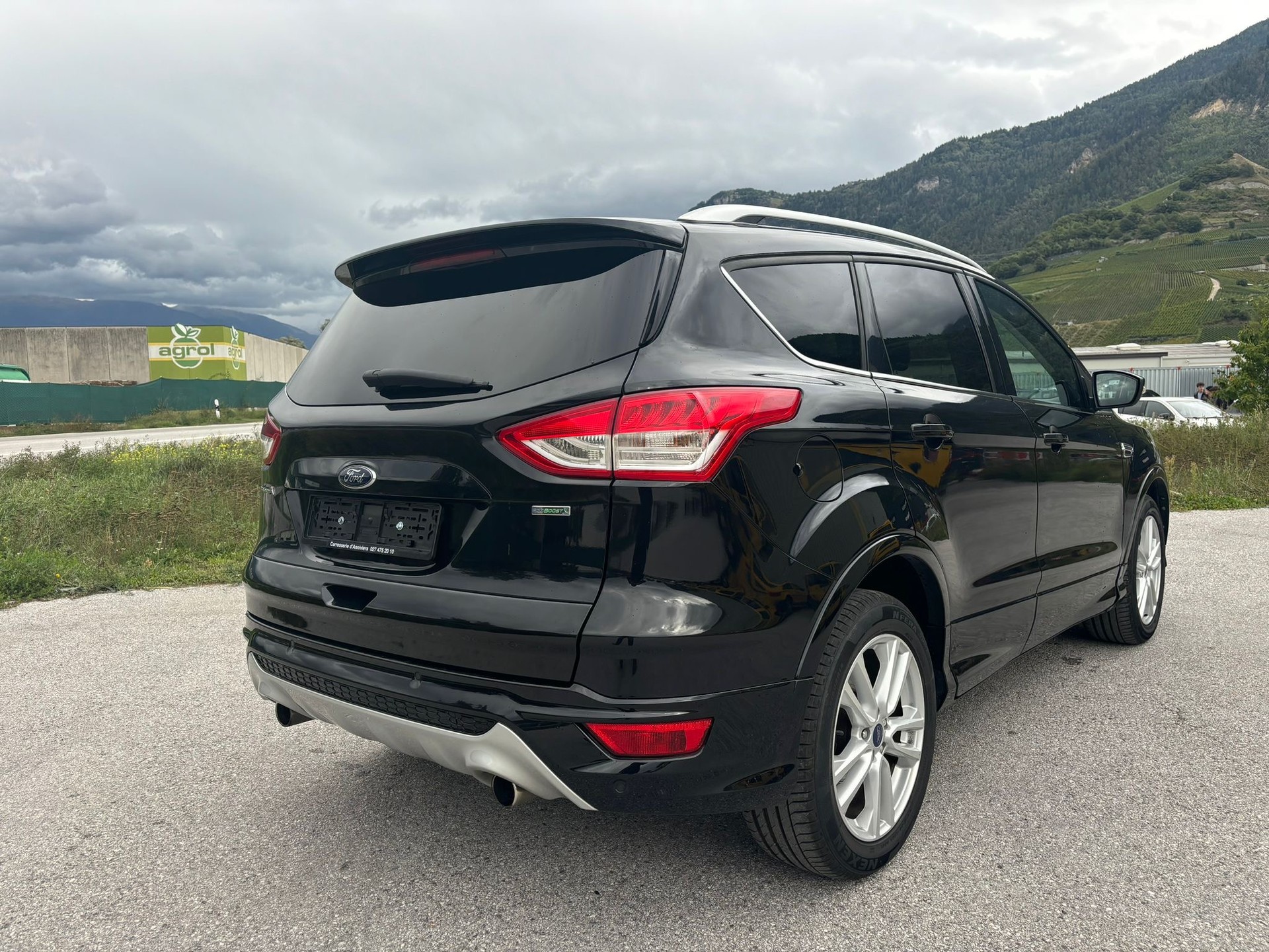 FORD Kuga 1.6 SCTi Titanium 4WD Automatic-image-3