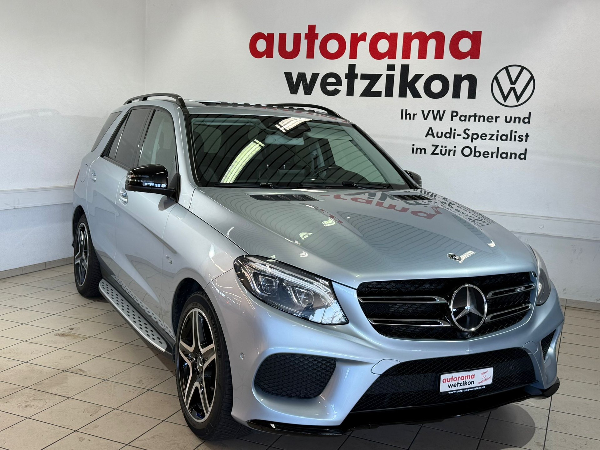 MERCEDES-BENZ GLE 43 AMG Executive 4Matic 9G-Tronic-showroom-element-1