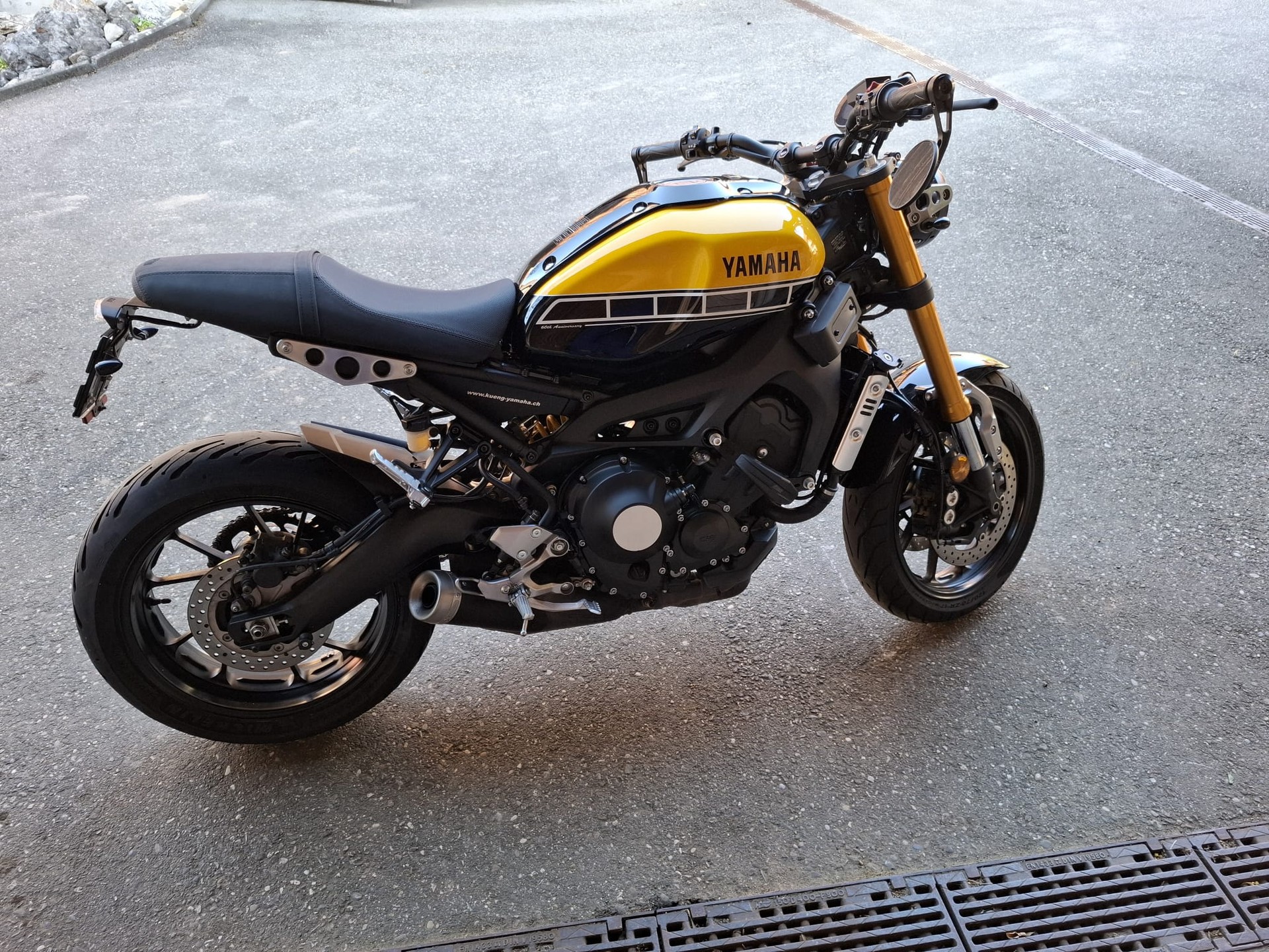 YAMAHA XSR 900 60 Anniversary-image-4